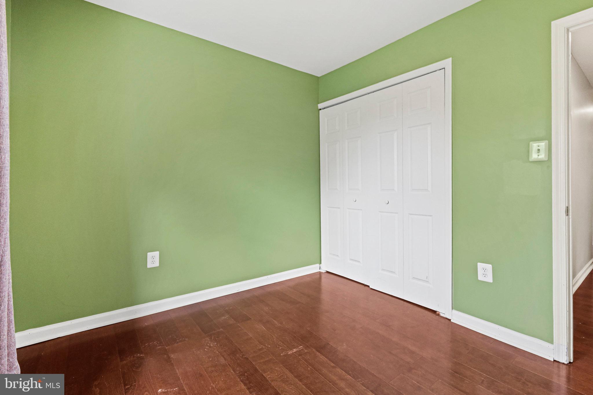 STONEYBROOKE - Residential