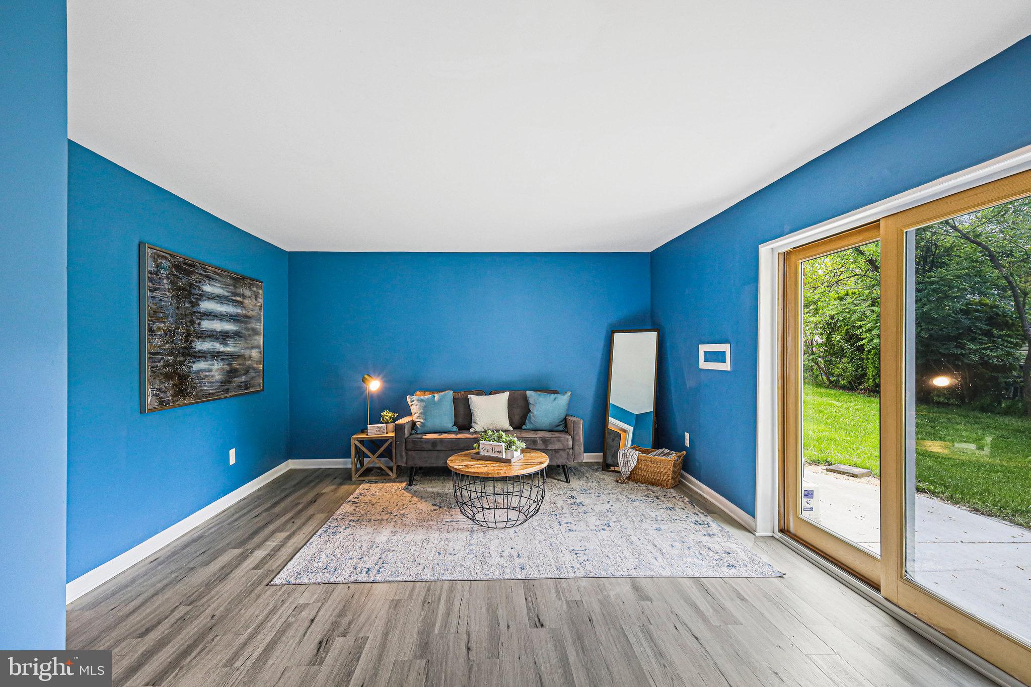 STONEYBROOKE - Residential