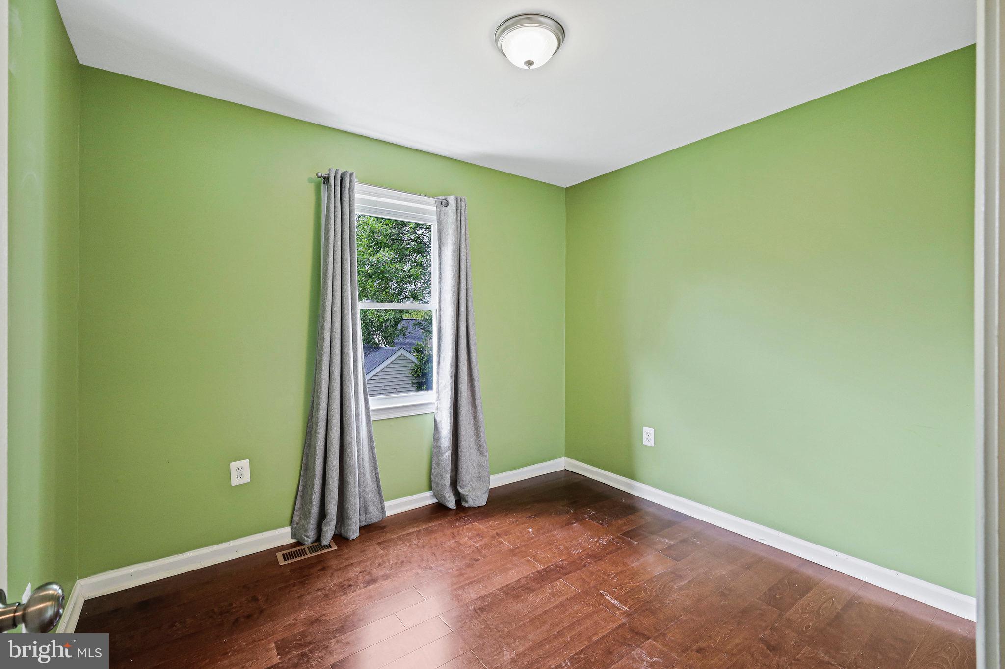 STONEYBROOKE - Residential