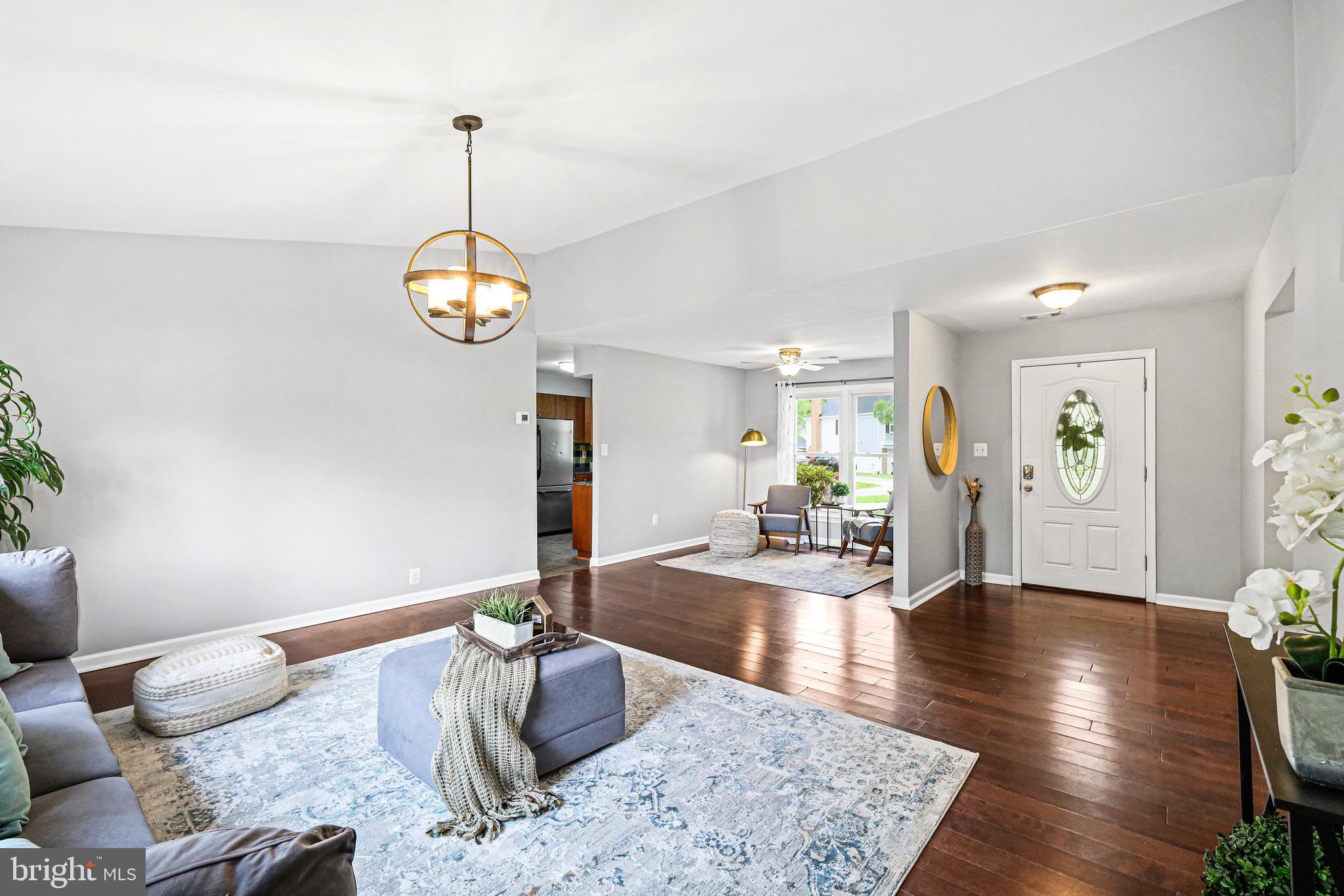 STONEYBROOKE - Residential