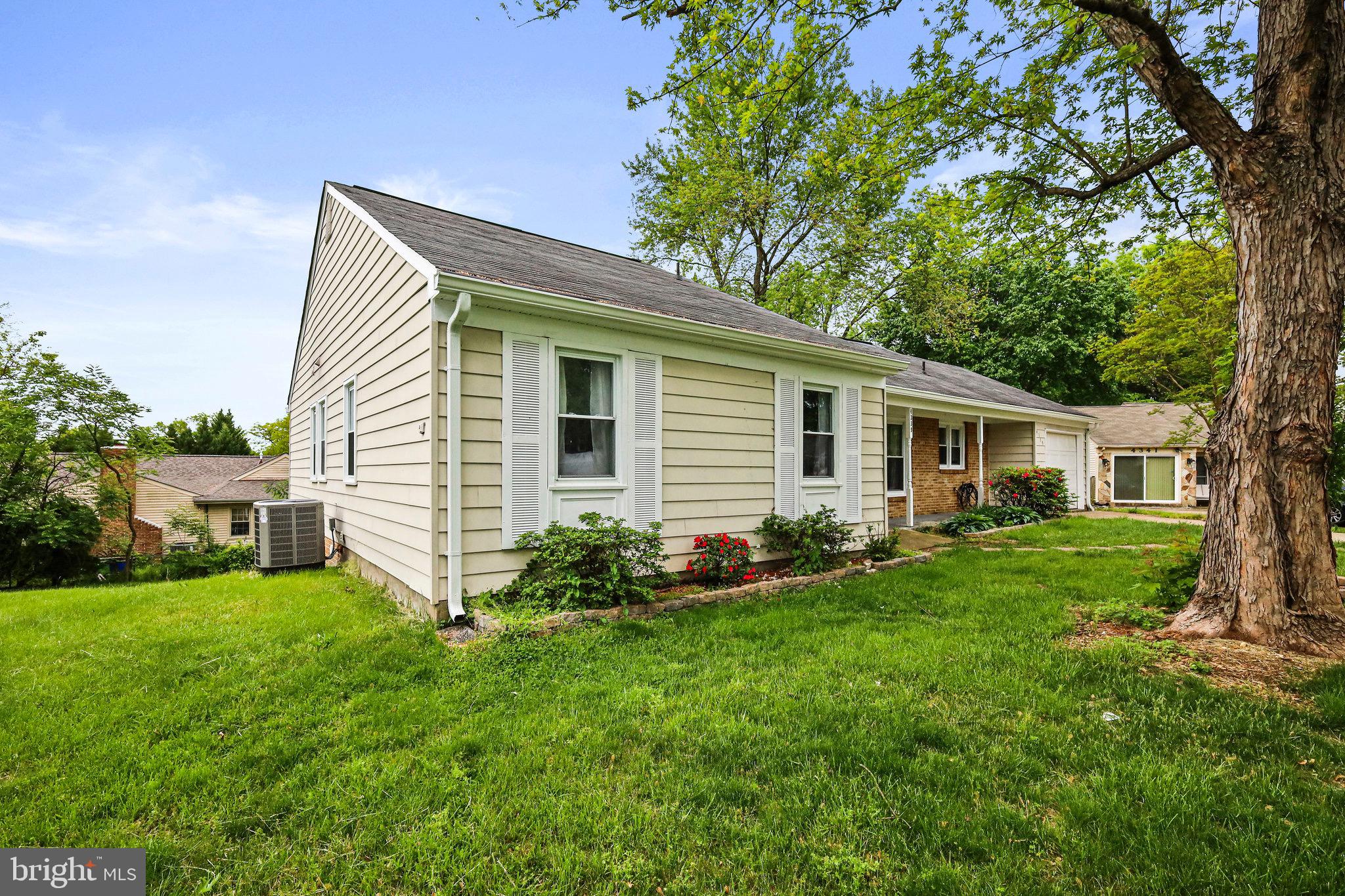 STONEYBROOKE - Residential