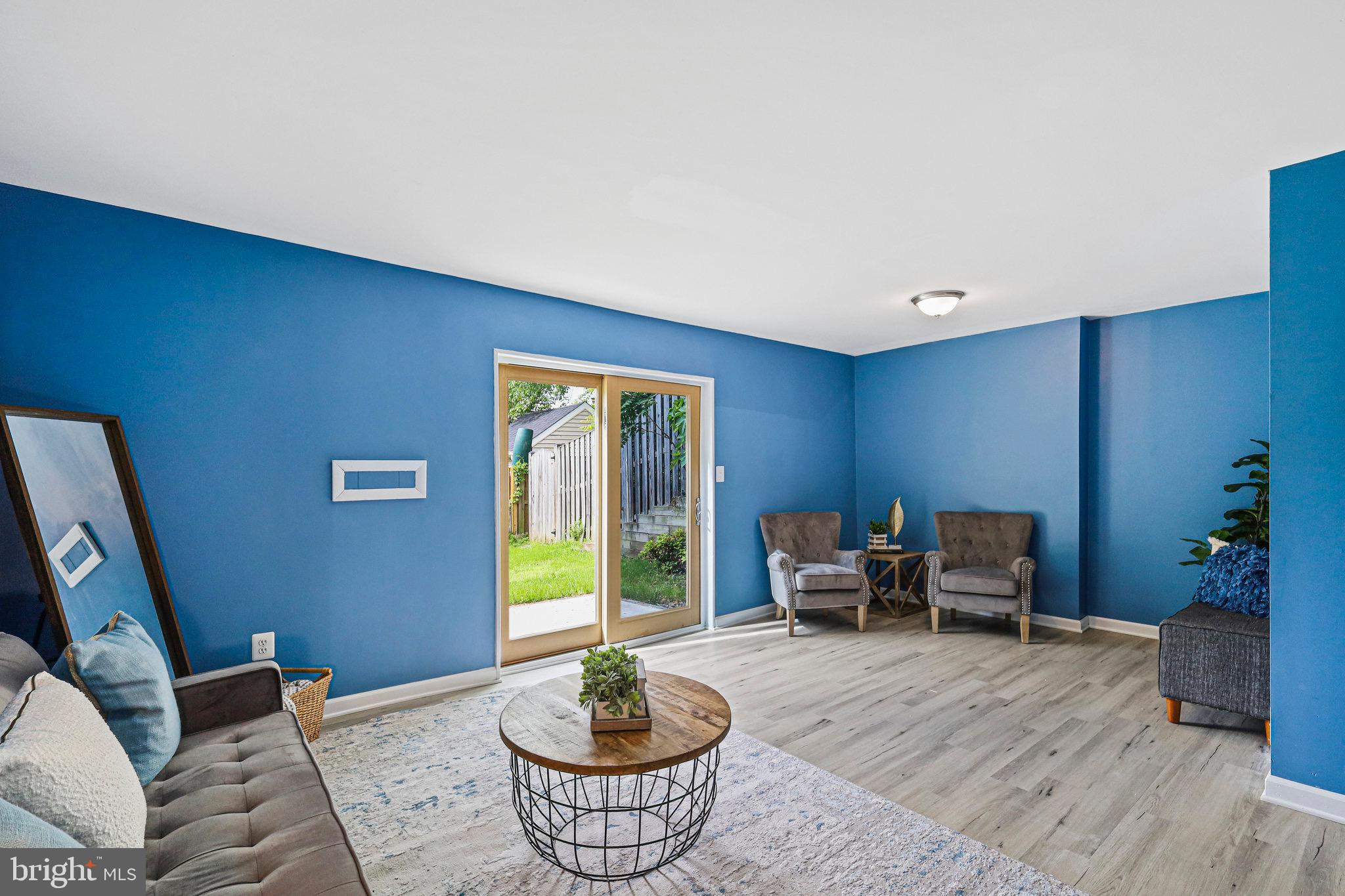 STONEYBROOKE - Residential