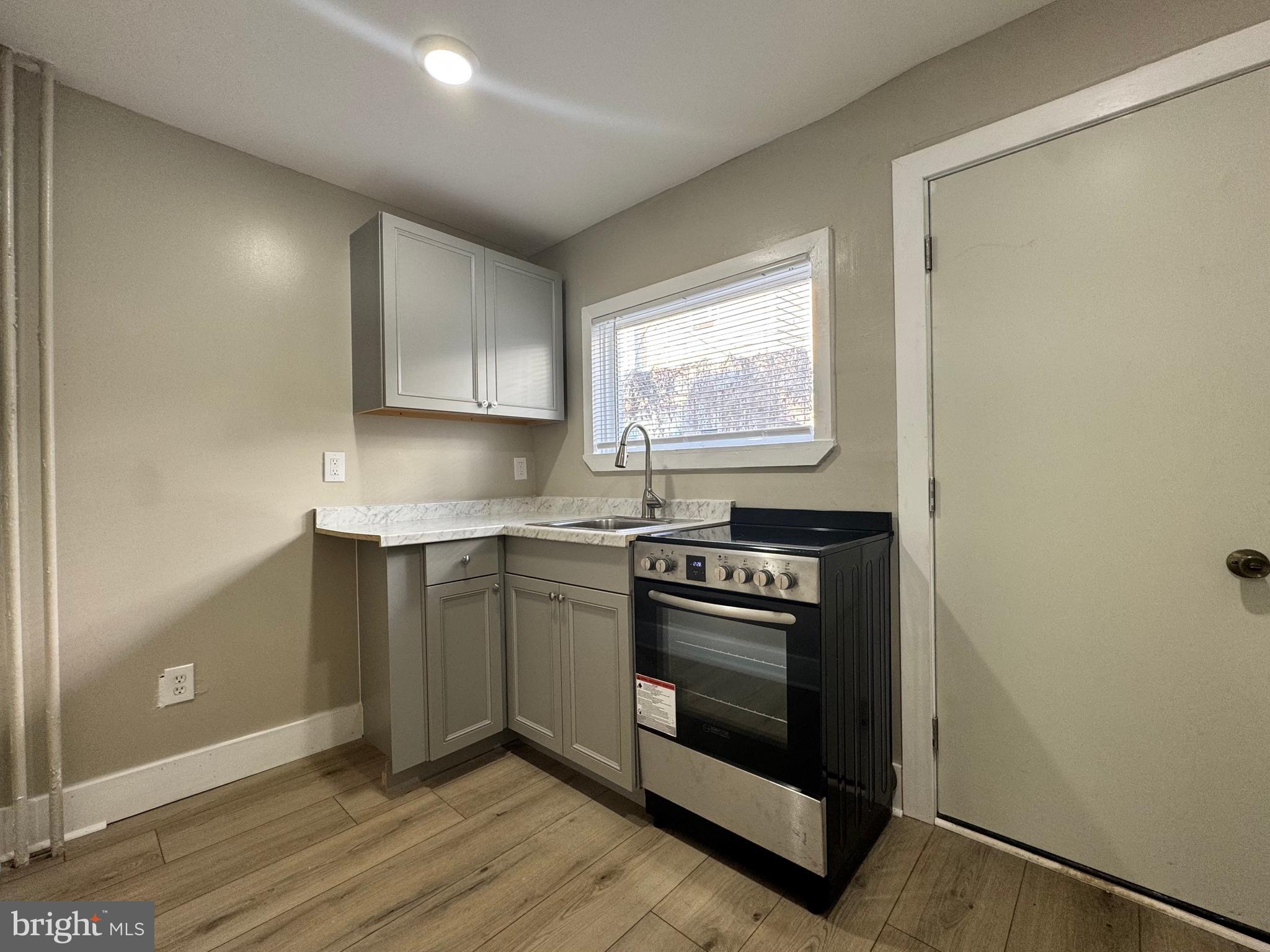 PORT RICHMOND - Residential