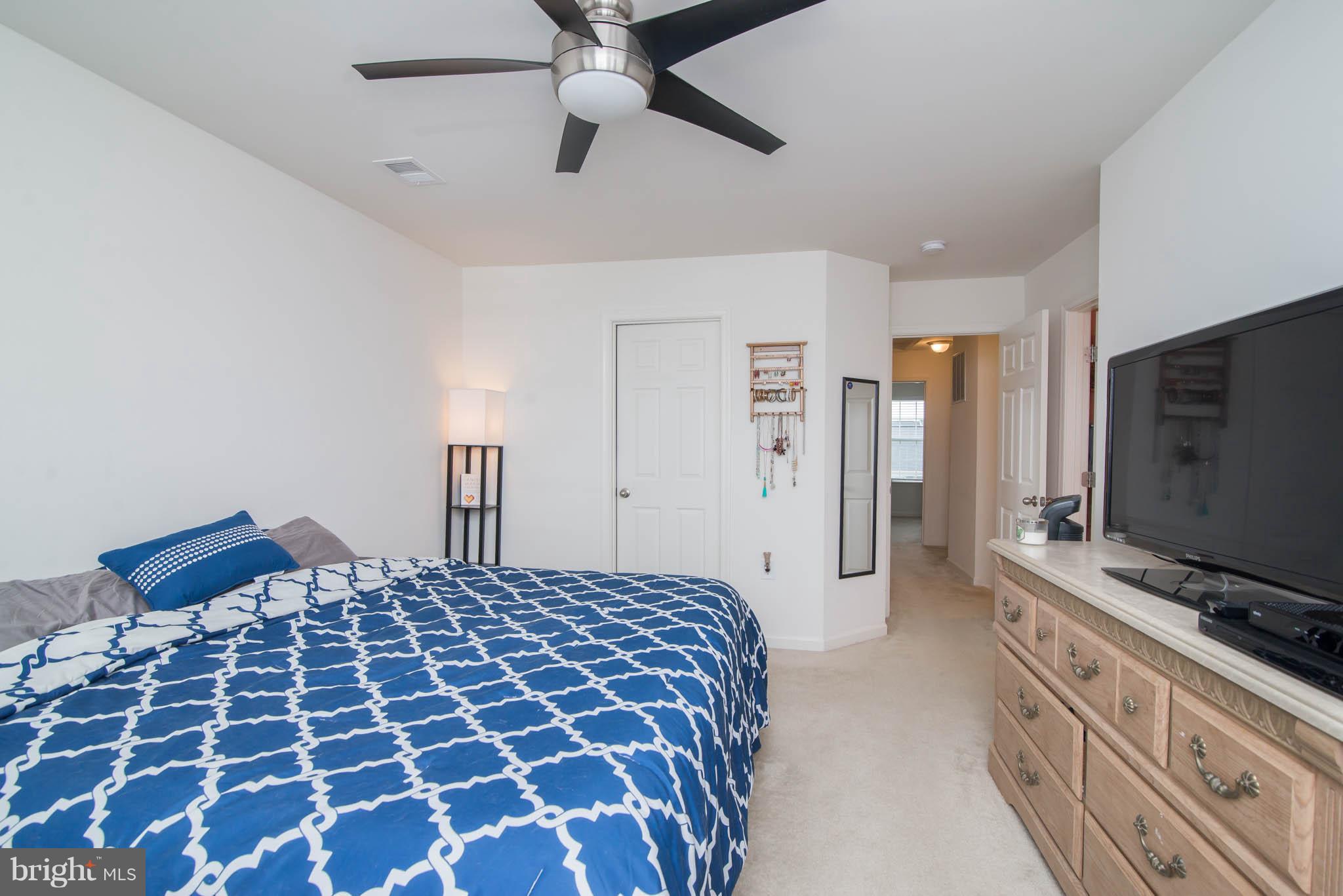 LAKELAND PLACE - Residential