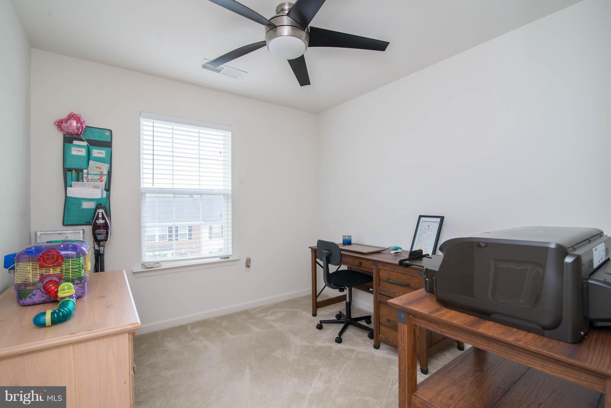 LAKELAND PLACE - Residential