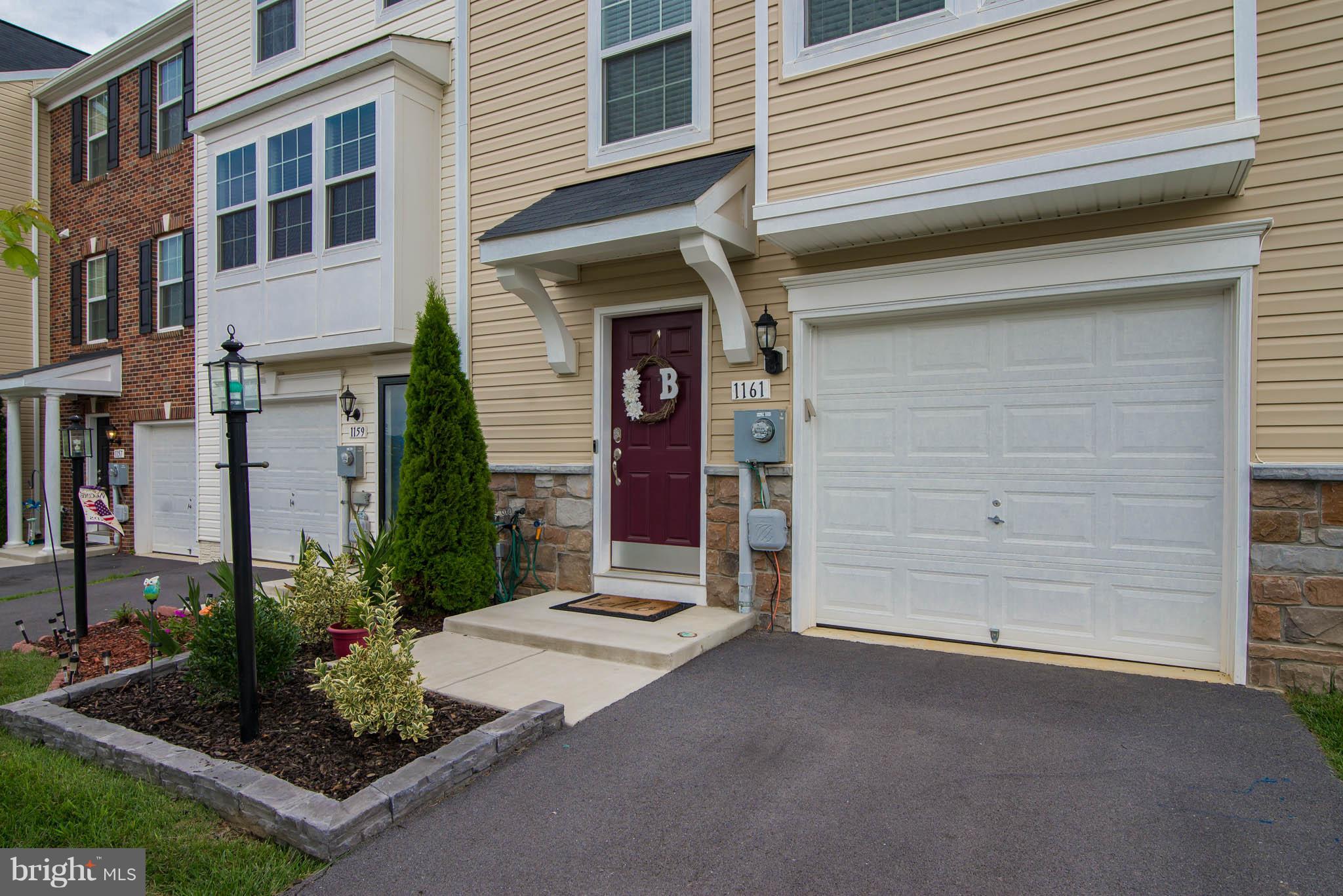 LAKELAND PLACE - Residential