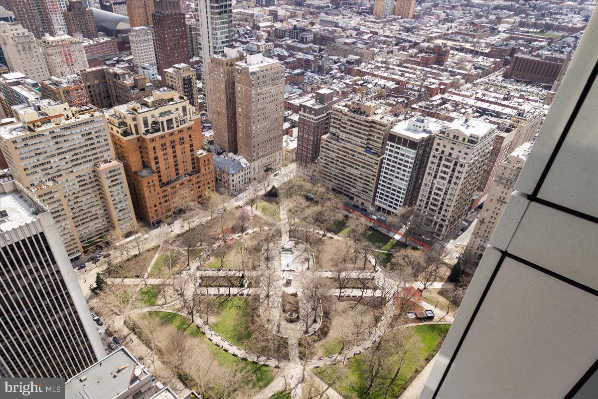 RITTENHOUSE SQUARE - Residential
