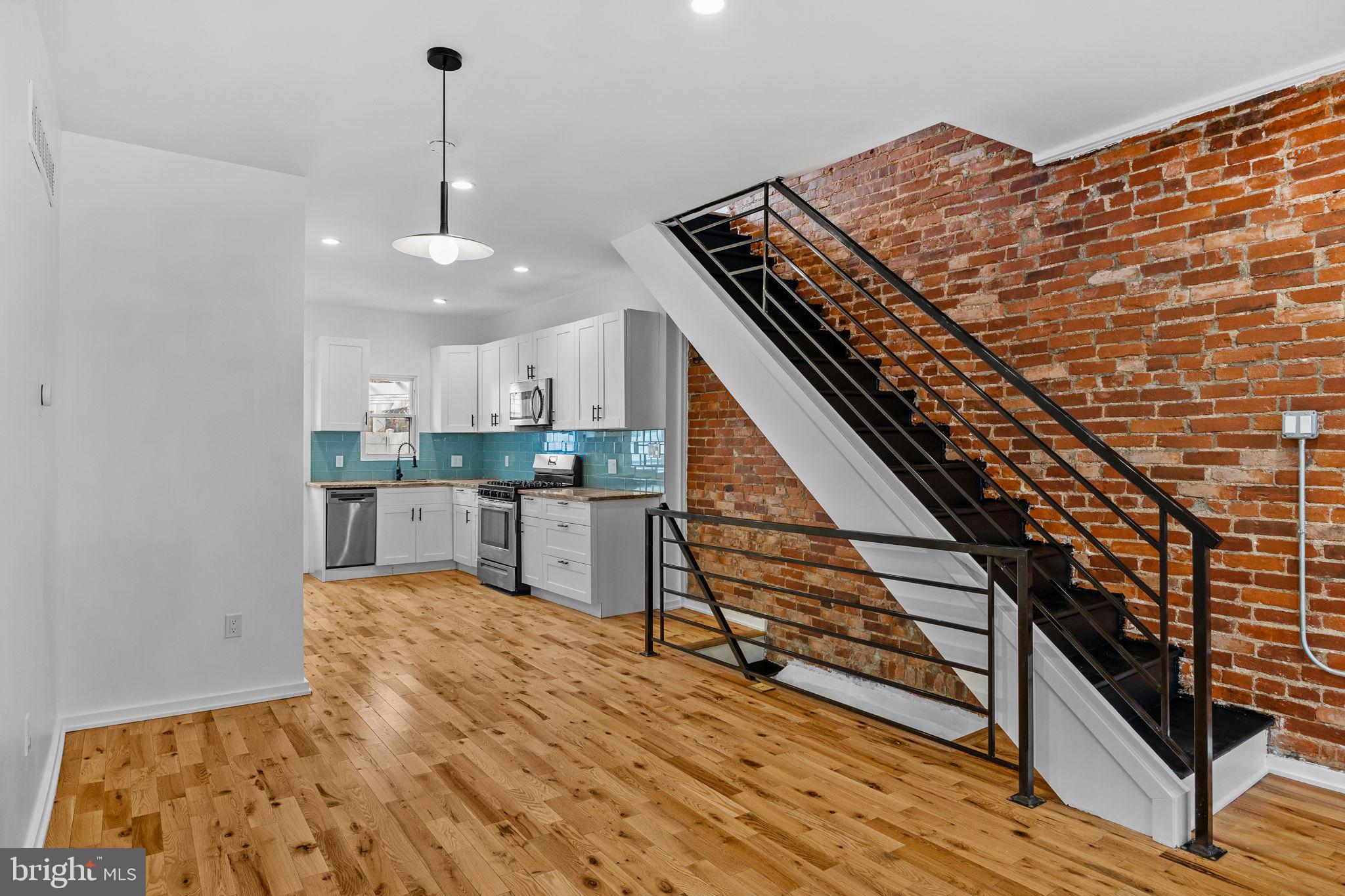 1806 S CHADWICK STREET