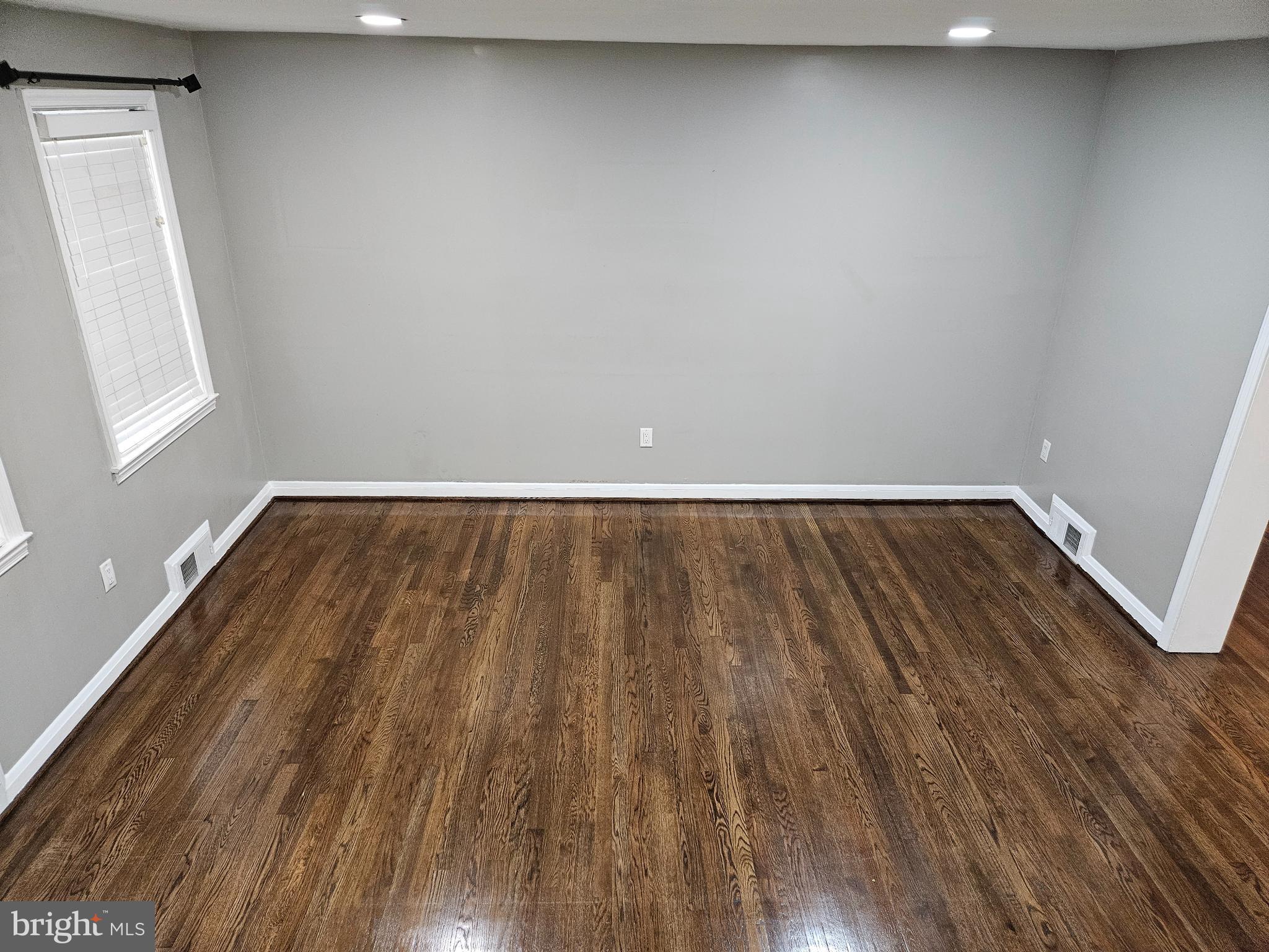 IDLEWOOD - Residential Lease