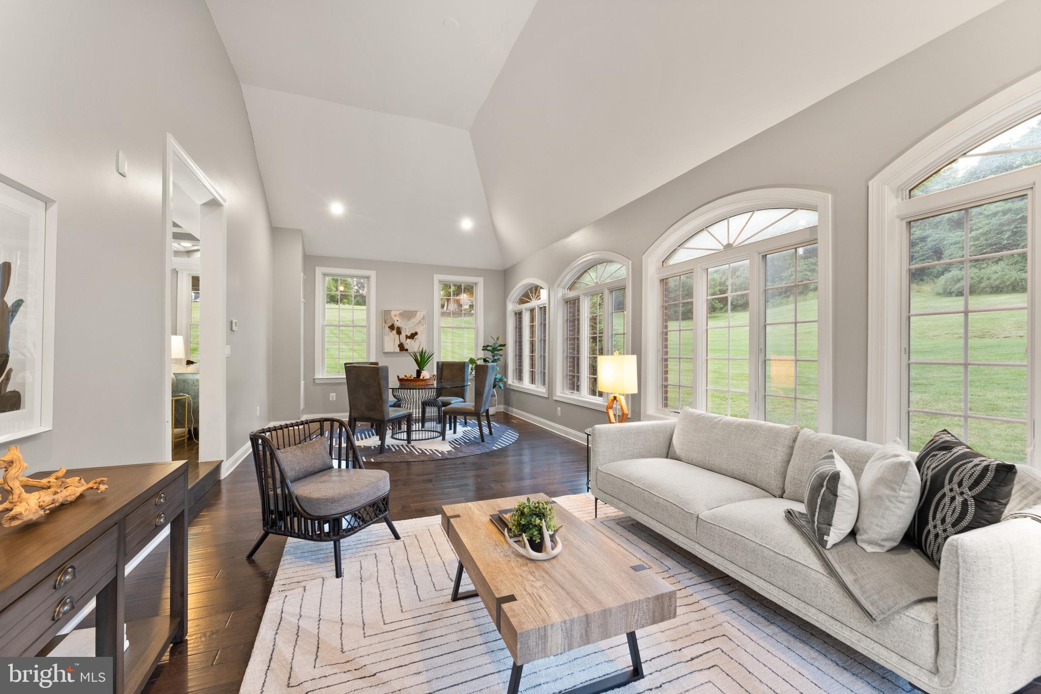 COLTS RUN - Residential