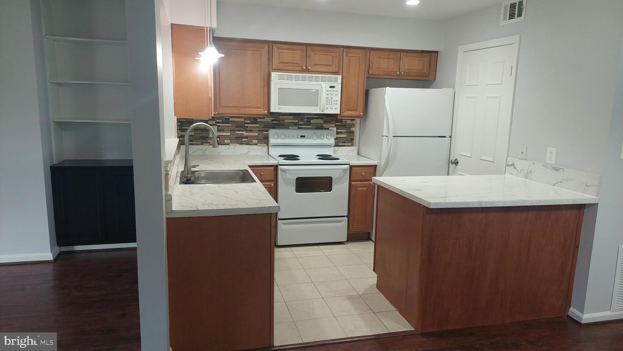 WATERS HOUSE - Residential Lease