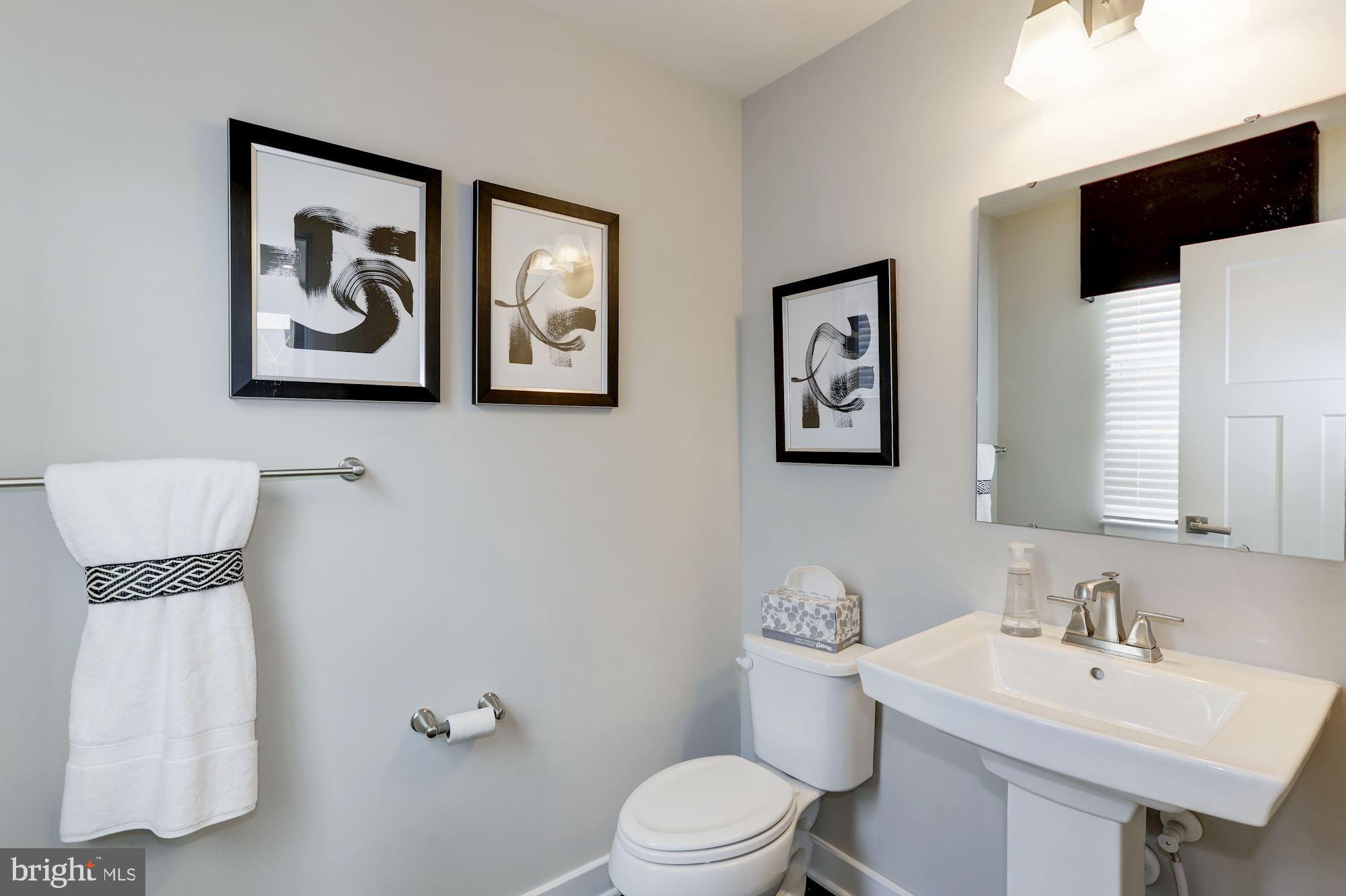 WESTCHESTER SQUARE - Residential