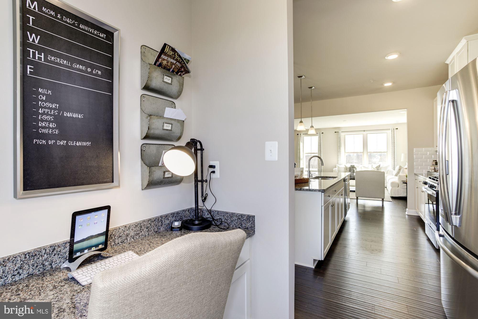 WESTCHESTER SQUARE - Residential