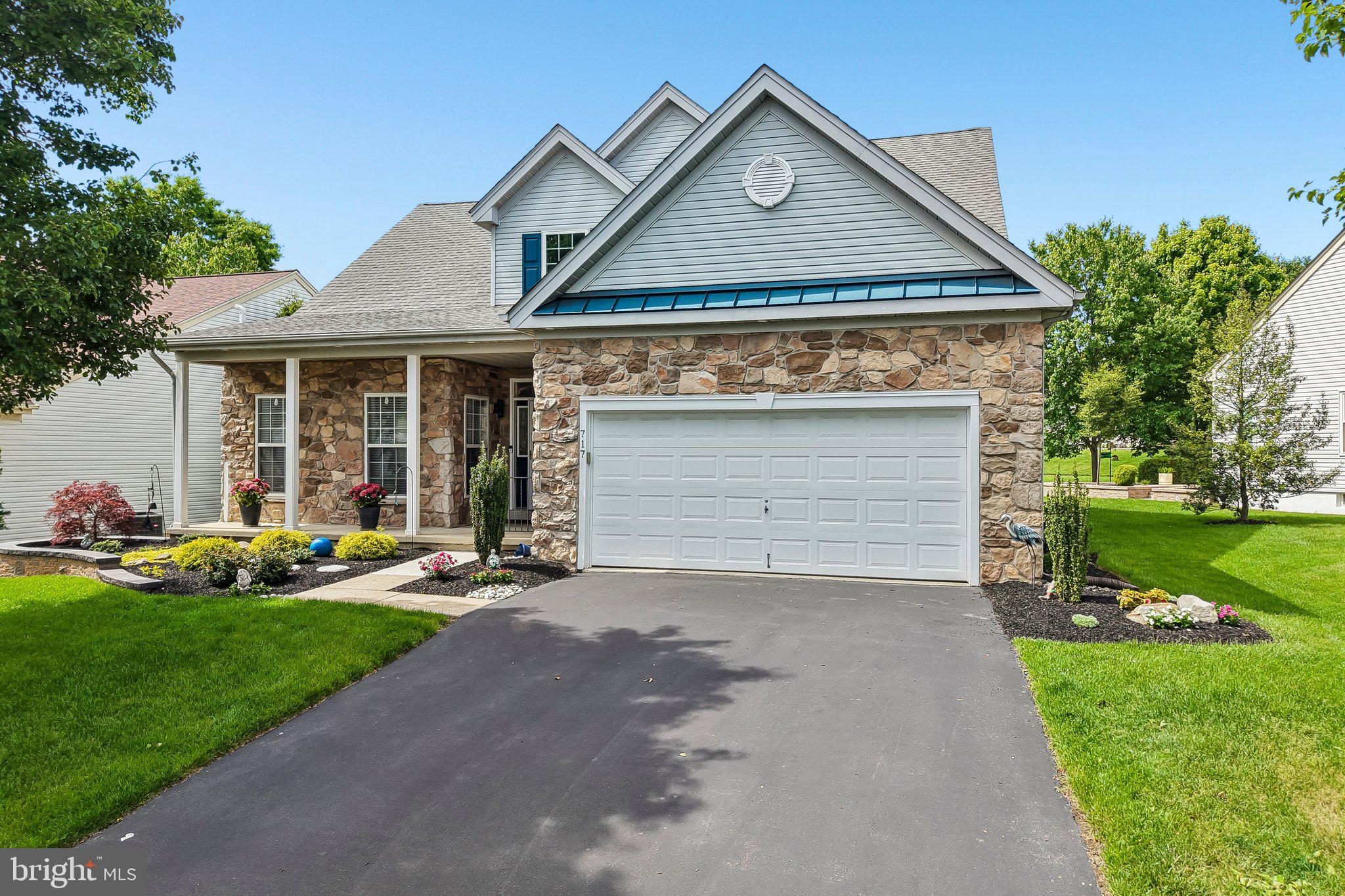 717 S SETTLERS CIRCLE