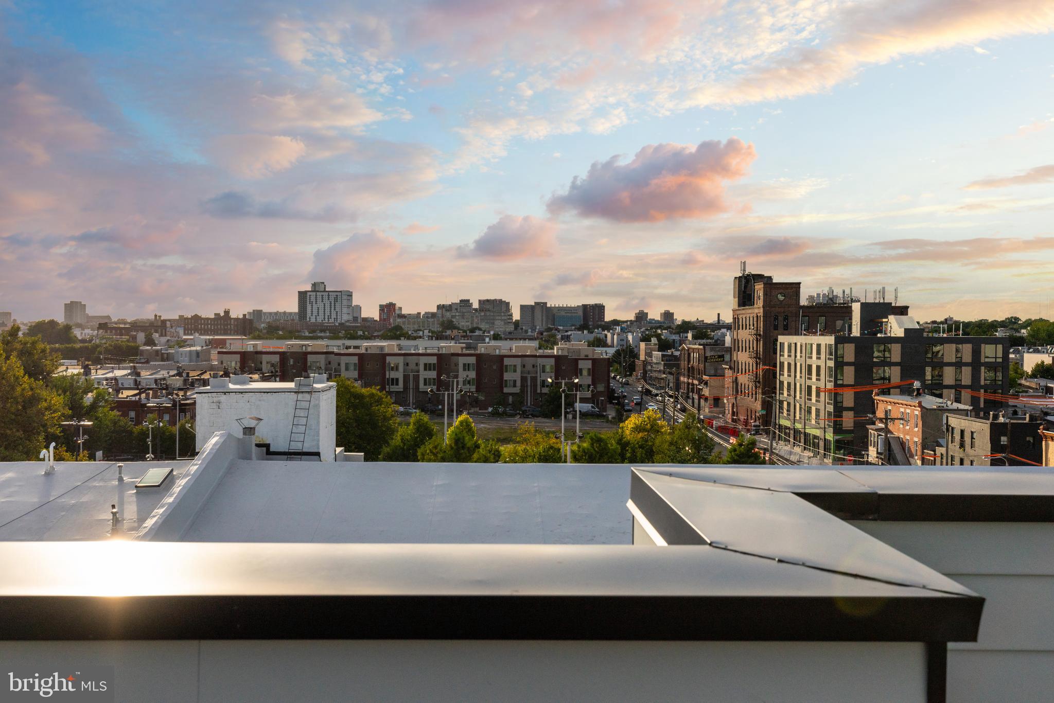 OLDE KENSINGTON - Residential Lease