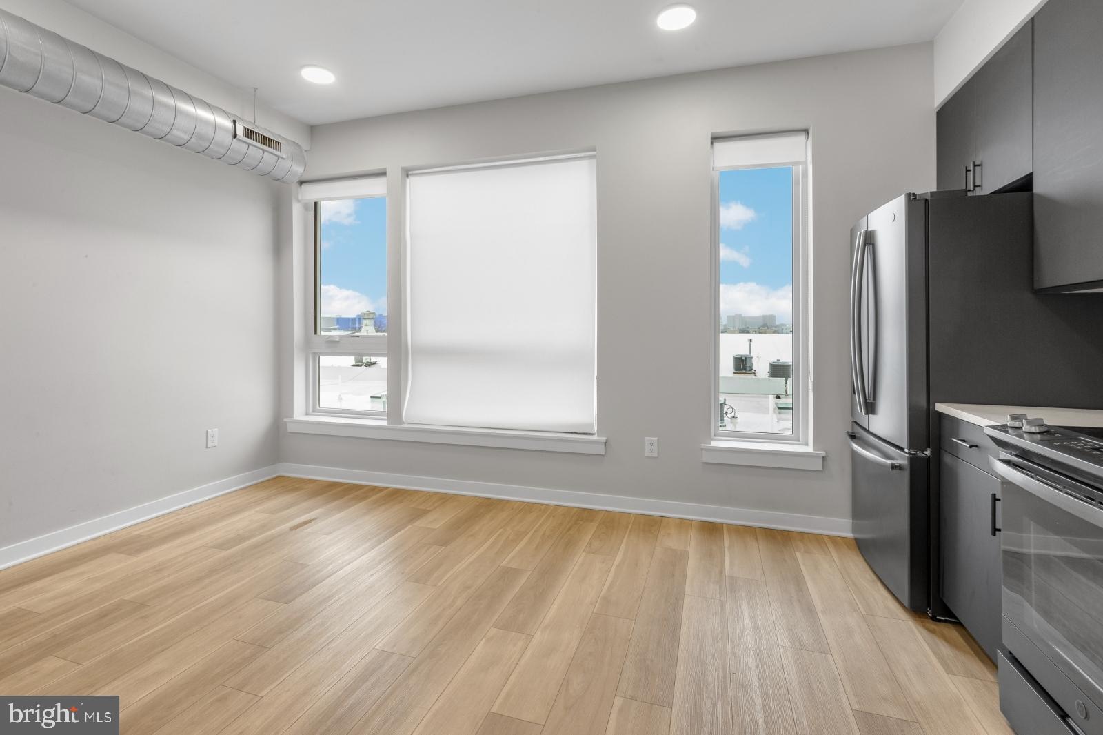 OLDE KENSINGTON - Residential Lease