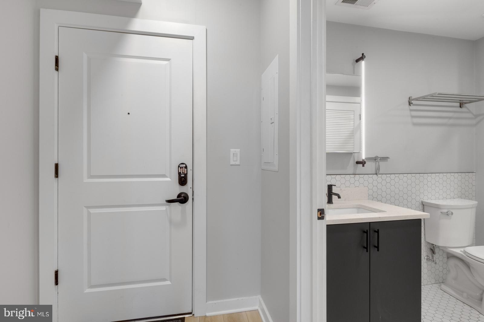 OLDE KENSINGTON - Residential Lease