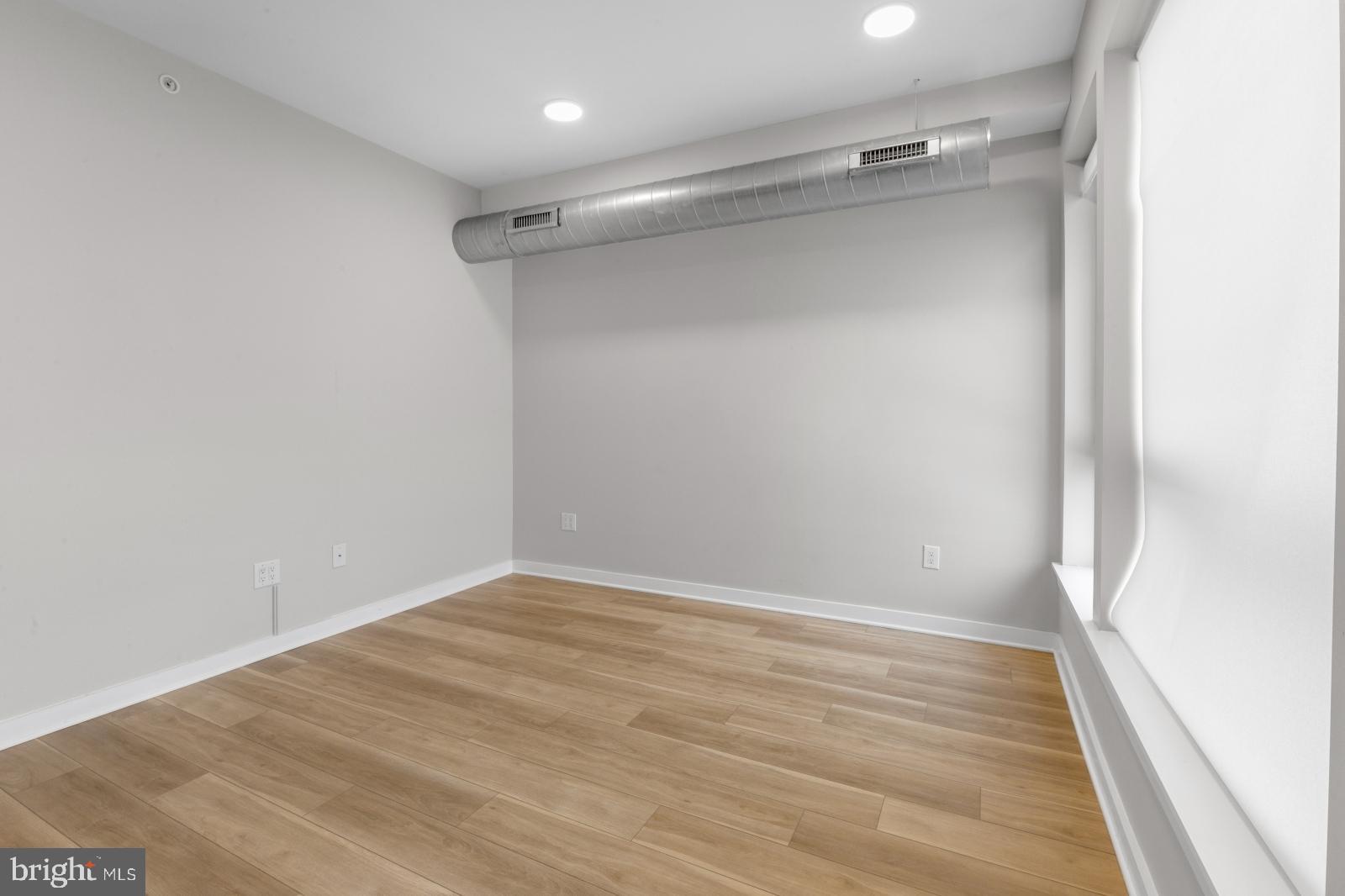OLDE KENSINGTON - Residential Lease
