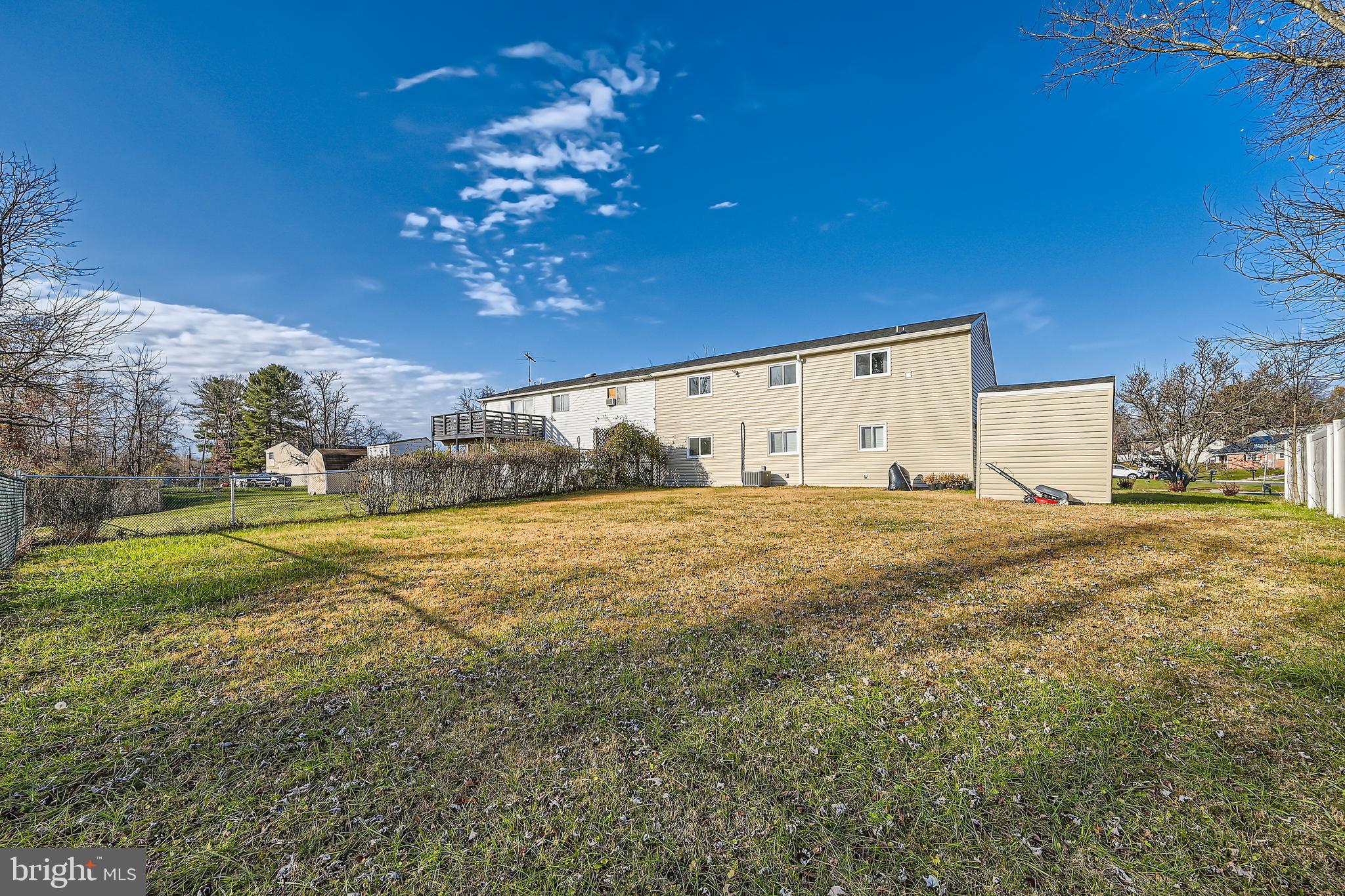 SPRINGBROOK - Residential