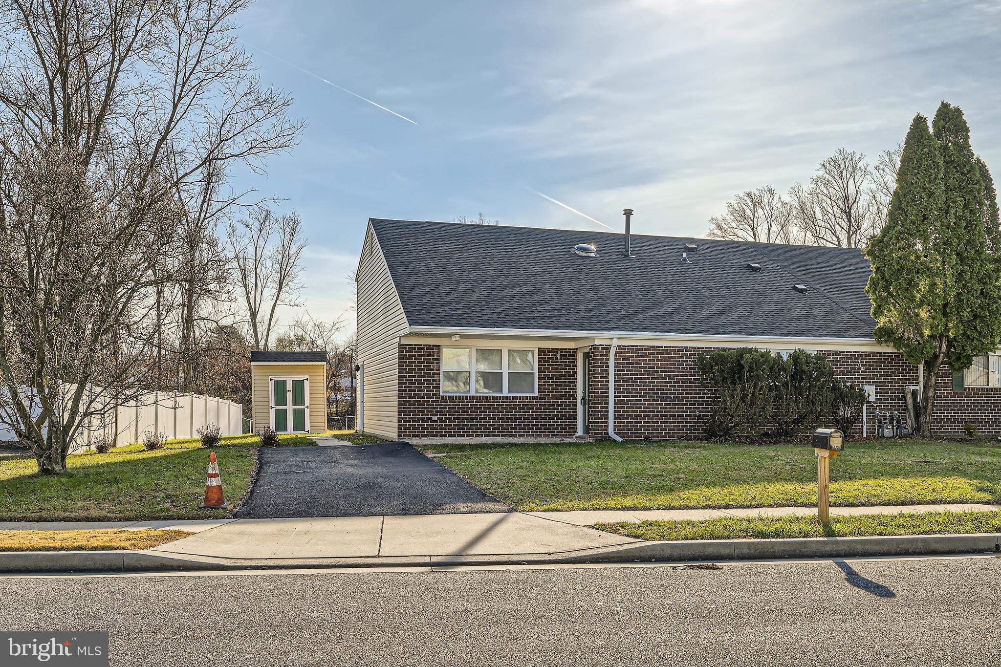 SPRINGBROOK - Residential