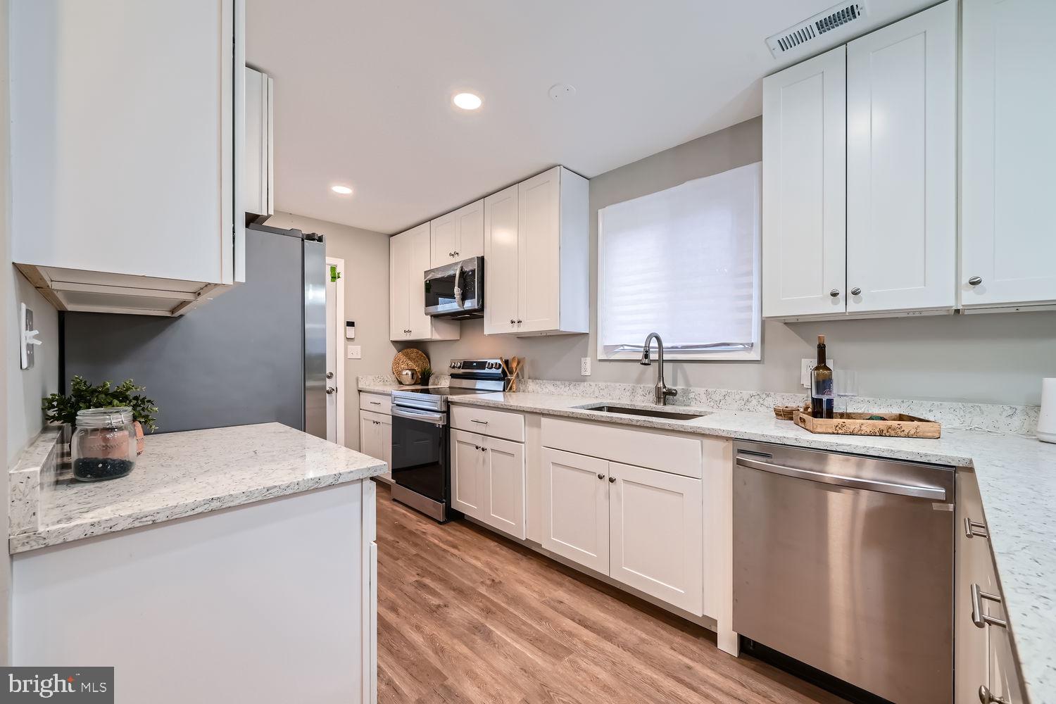 SPRINGBROOK - Residential