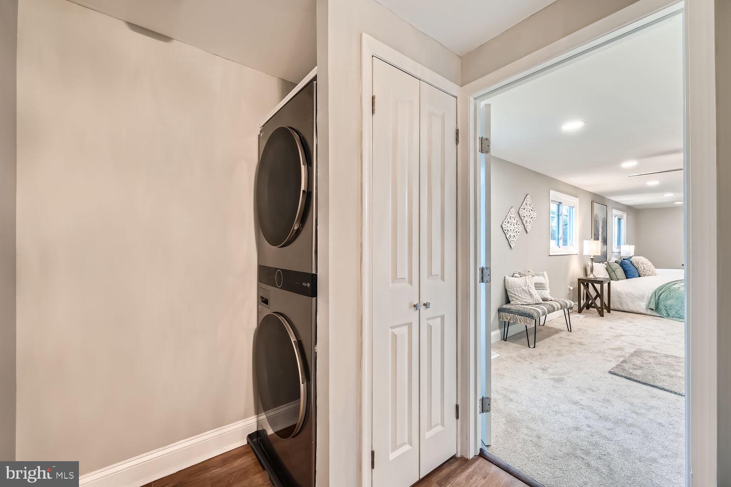 SPRINGBROOK - Residential