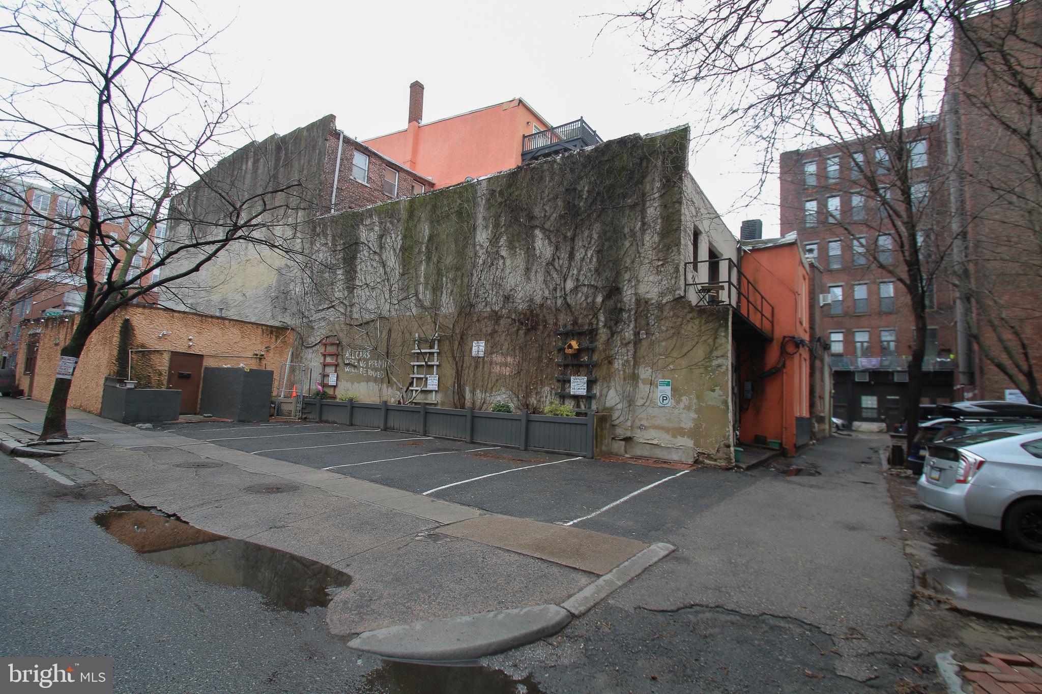 OLD CITY - Residential Lease