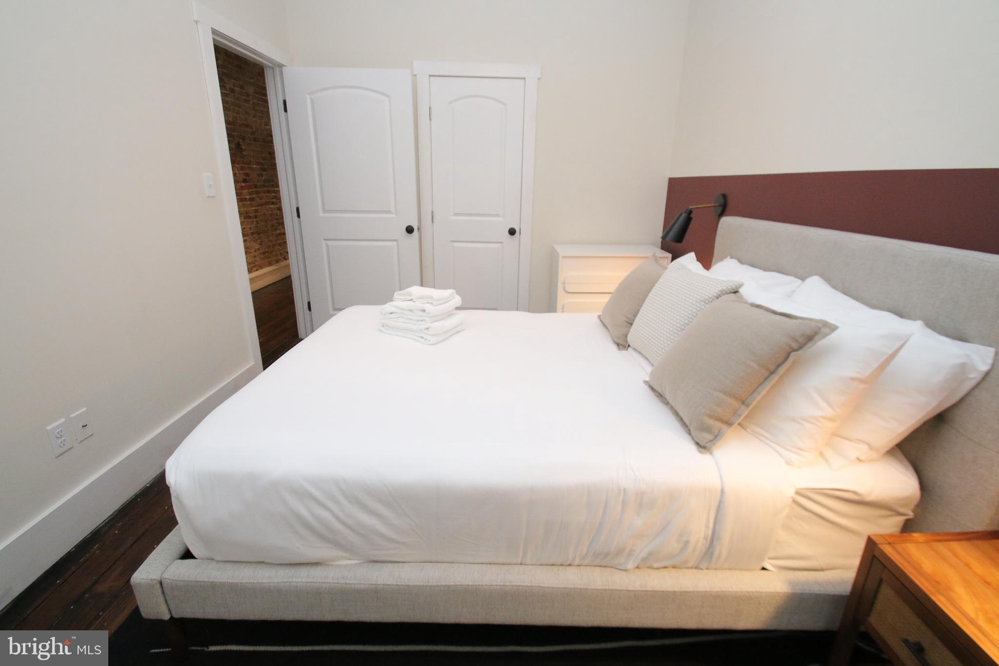 OLD CITY - Residential Lease