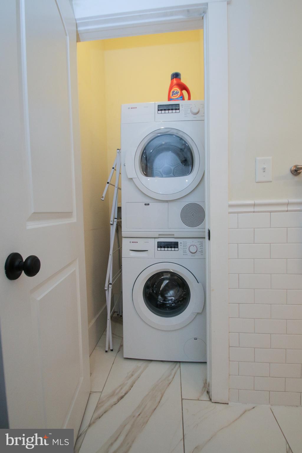 OLD CITY - Residential Lease