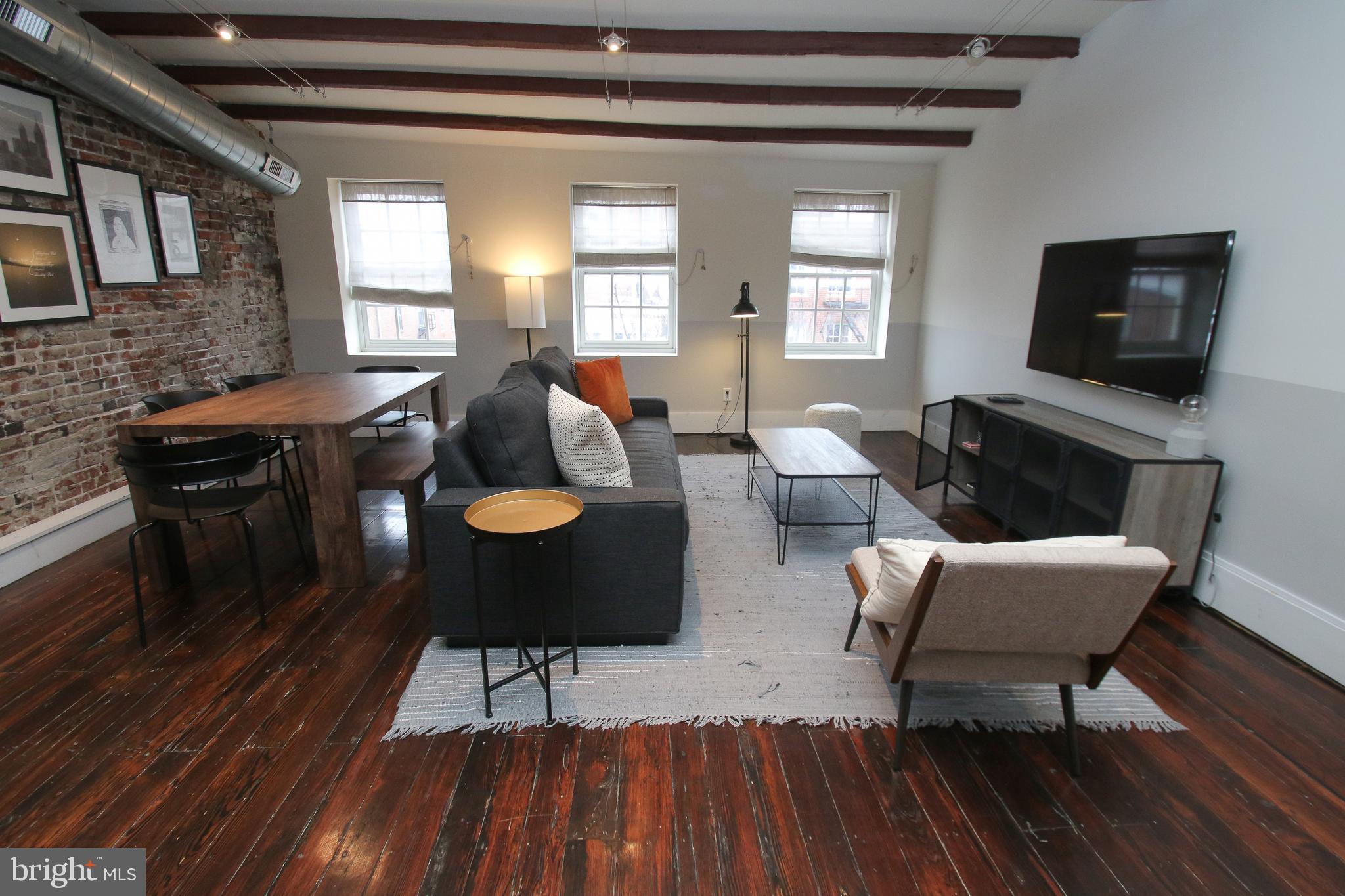 OLD CITY - Residential Lease