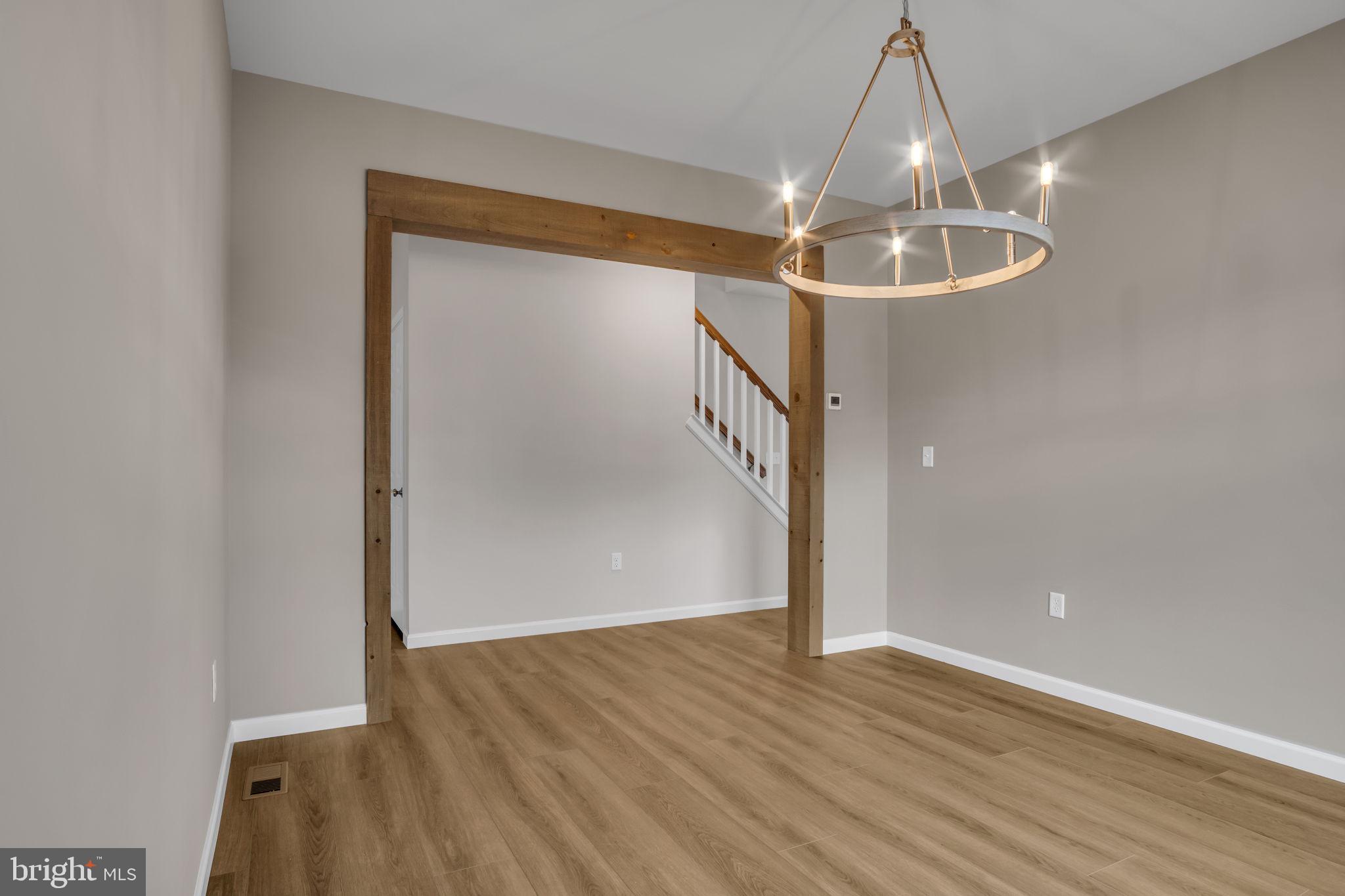 JEFFERSON COURT - Residential