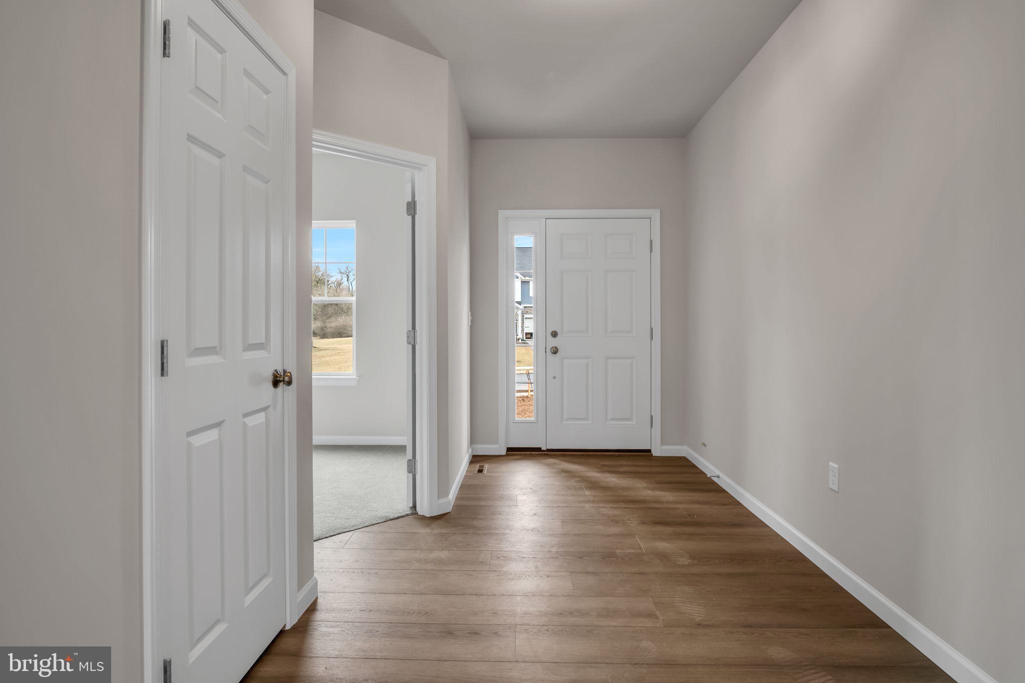 JEFFERSON COURT - Residential