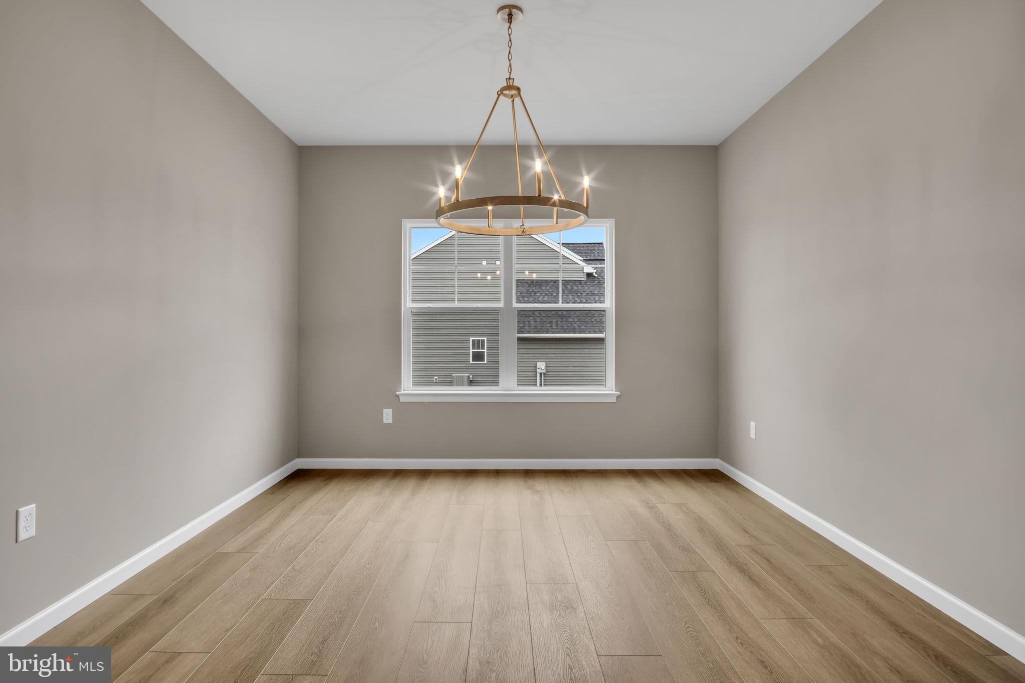 JEFFERSON COURT - Residential