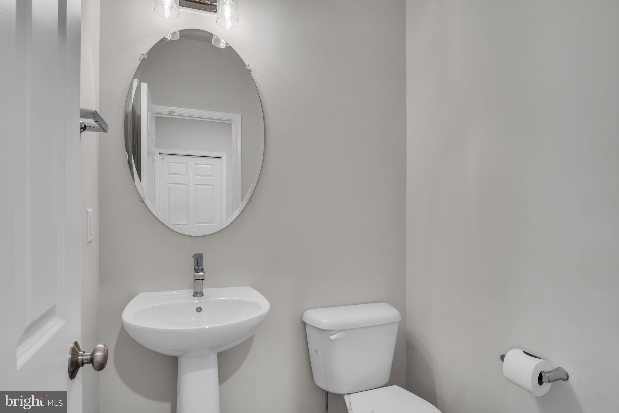 JEFFERSON COURT - Residential