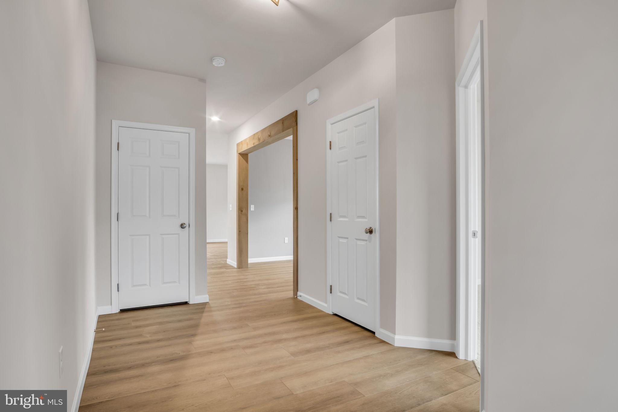 JEFFERSON COURT - Residential