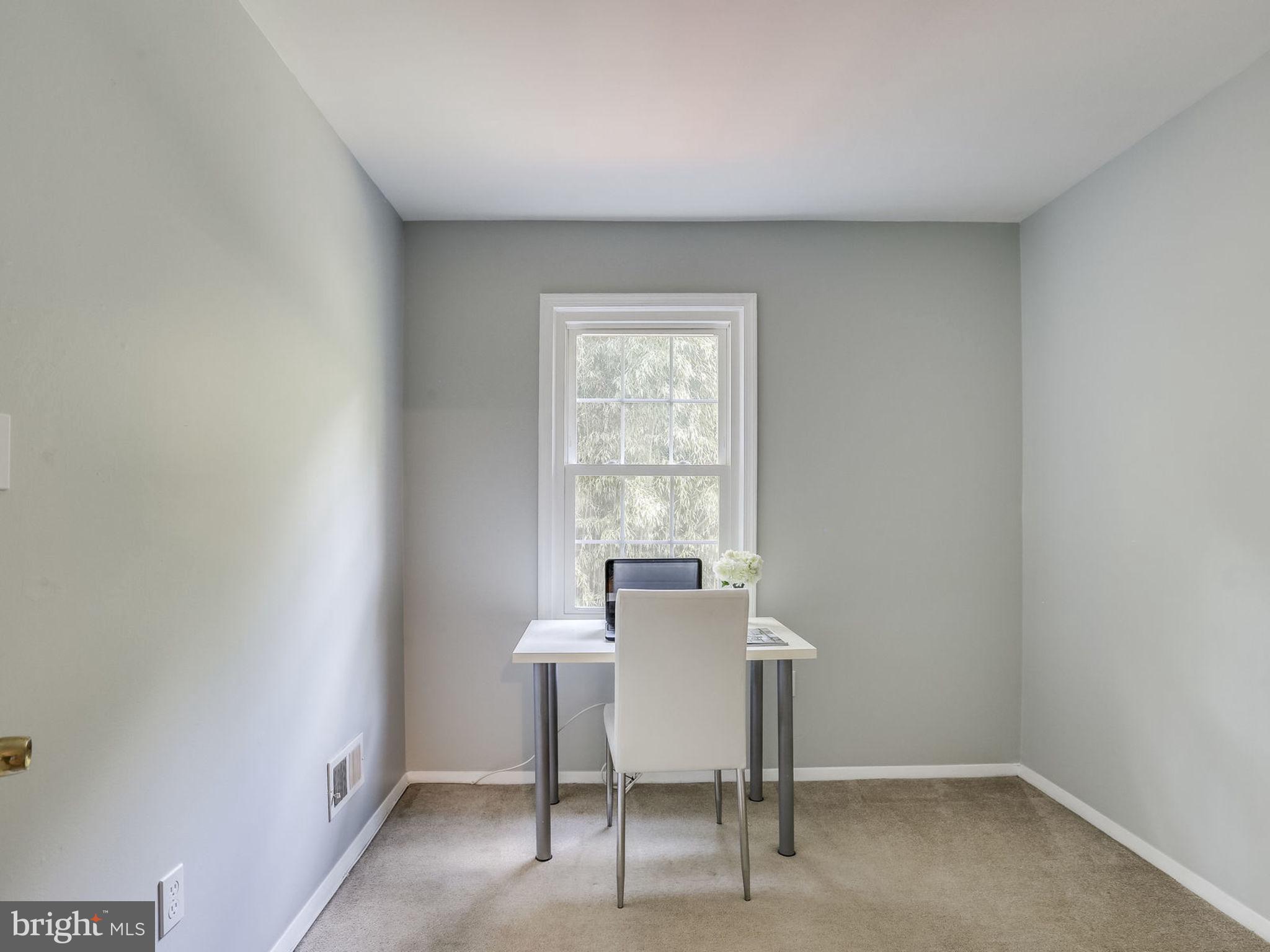 ROCK CREEK PALISADES - Residential Lease