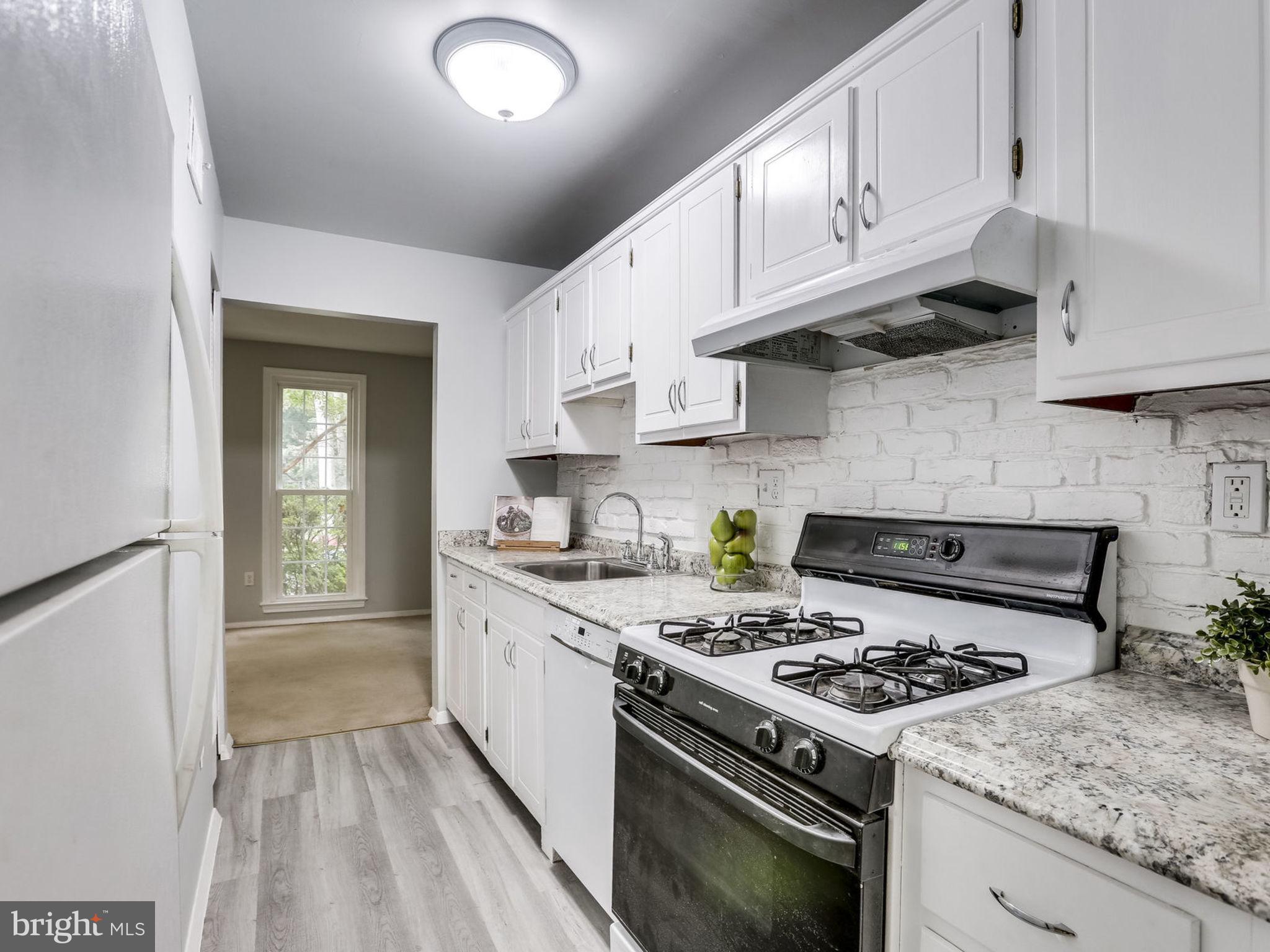 ROCK CREEK PALISADES - Residential Lease