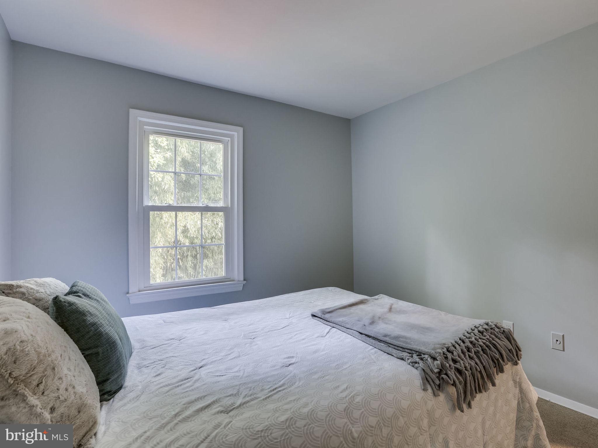 ROCK CREEK PALISADES - Residential Lease