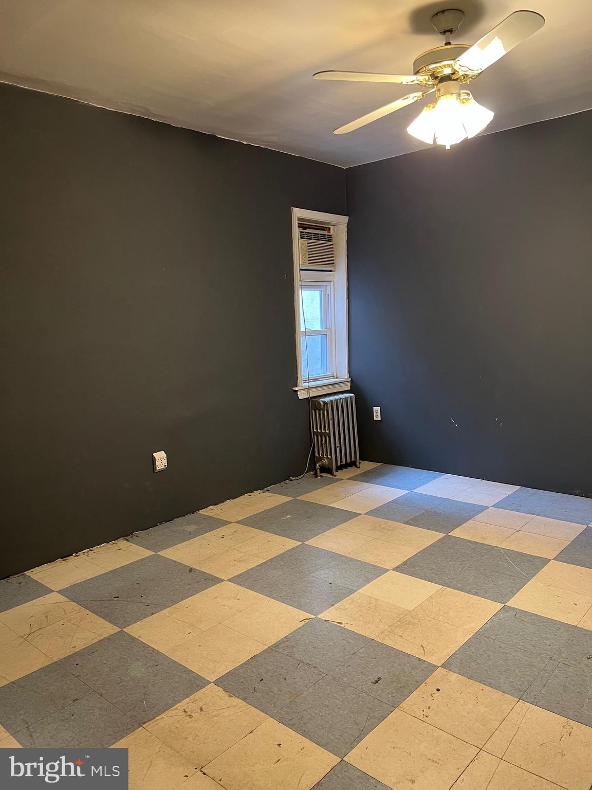 PORT RICHMOND - Residential