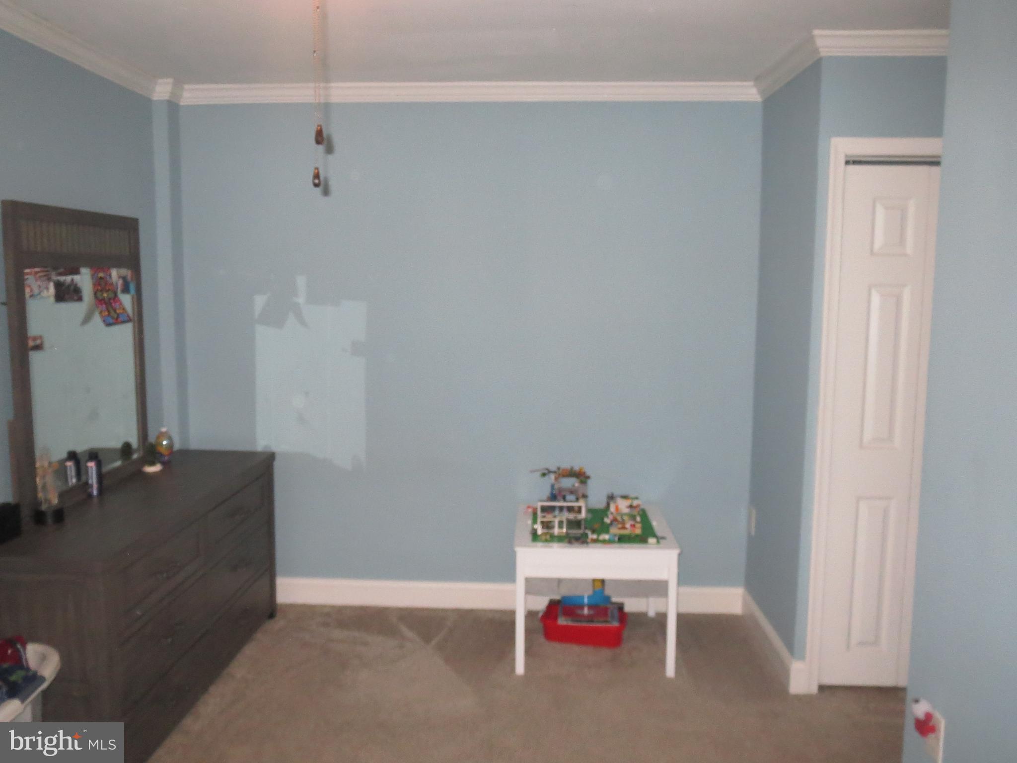 FOX CHASE - Residential