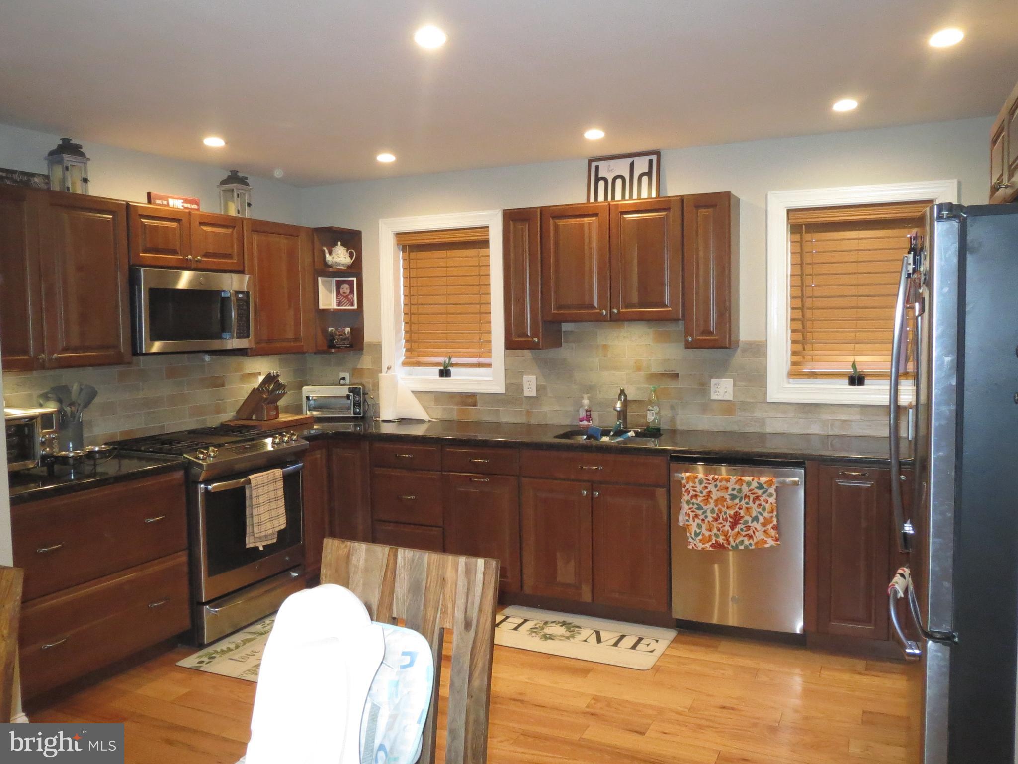 FOX CHASE - Residential
