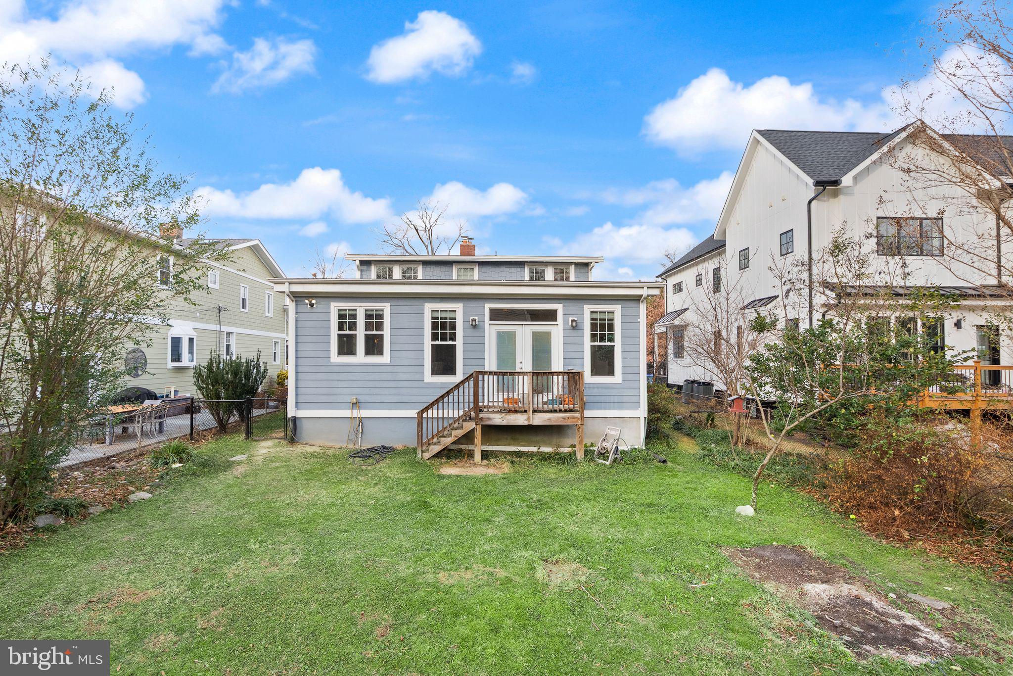 AURORA HILLS - Residential