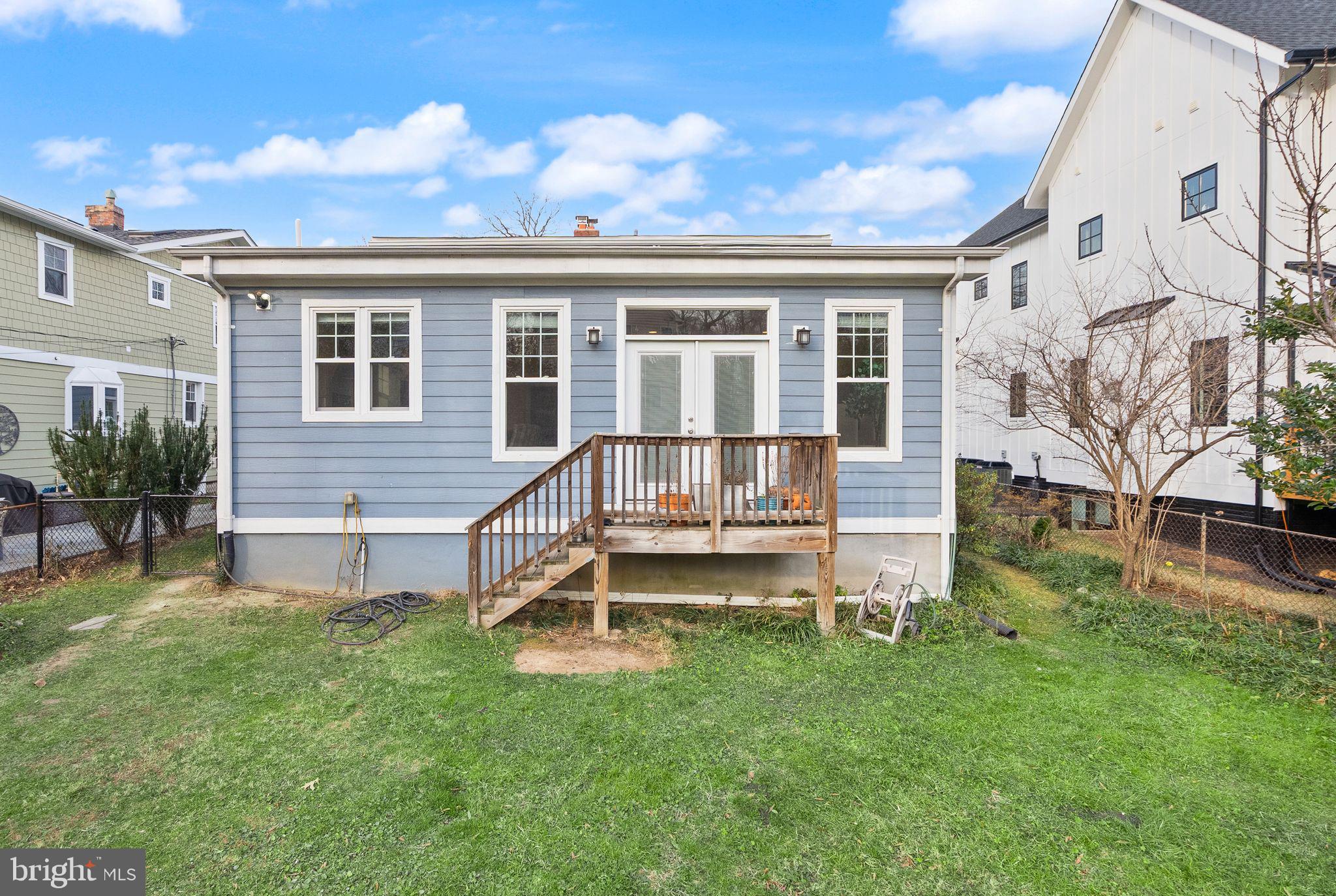 AURORA HILLS - Residential