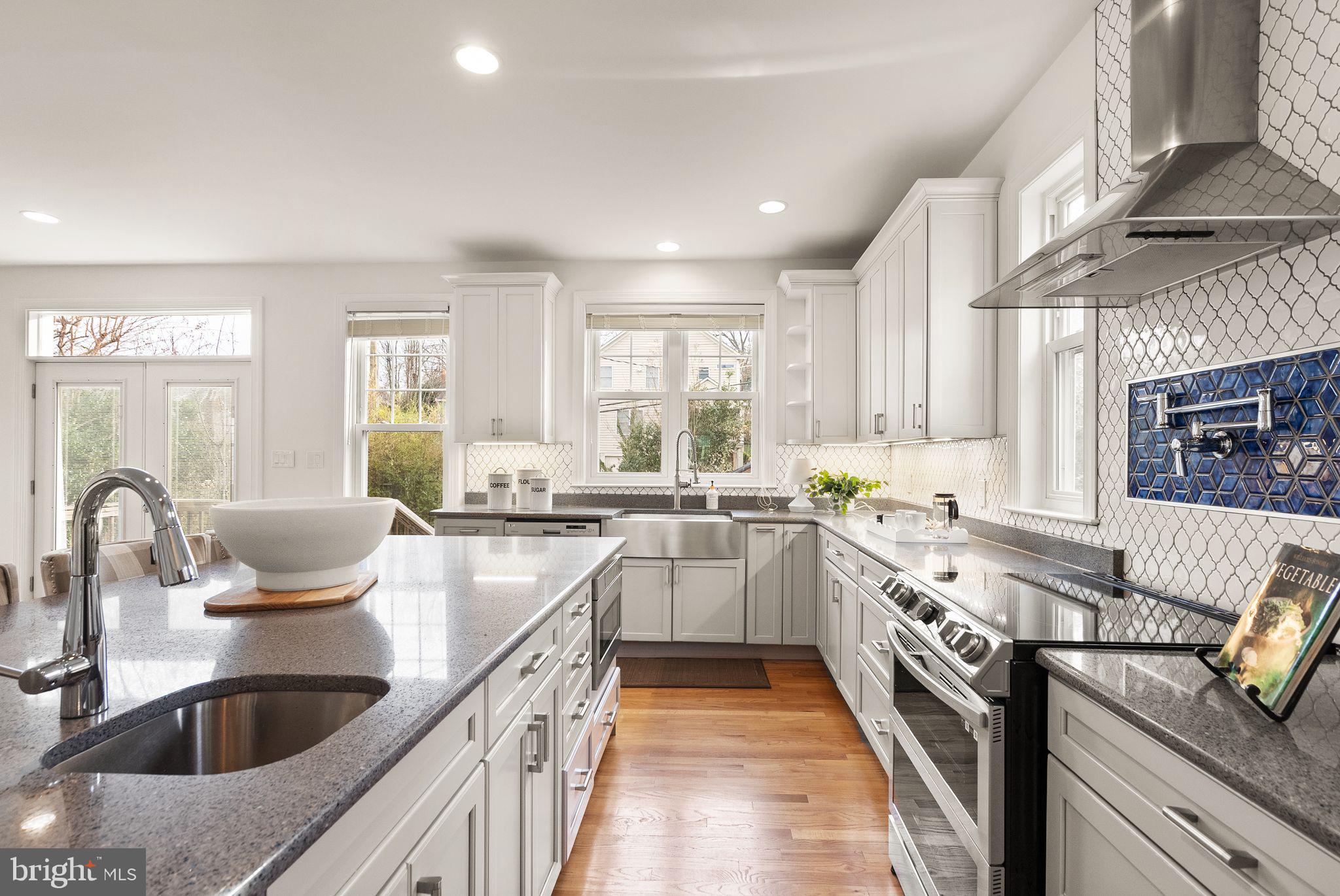 AURORA HILLS - Residential