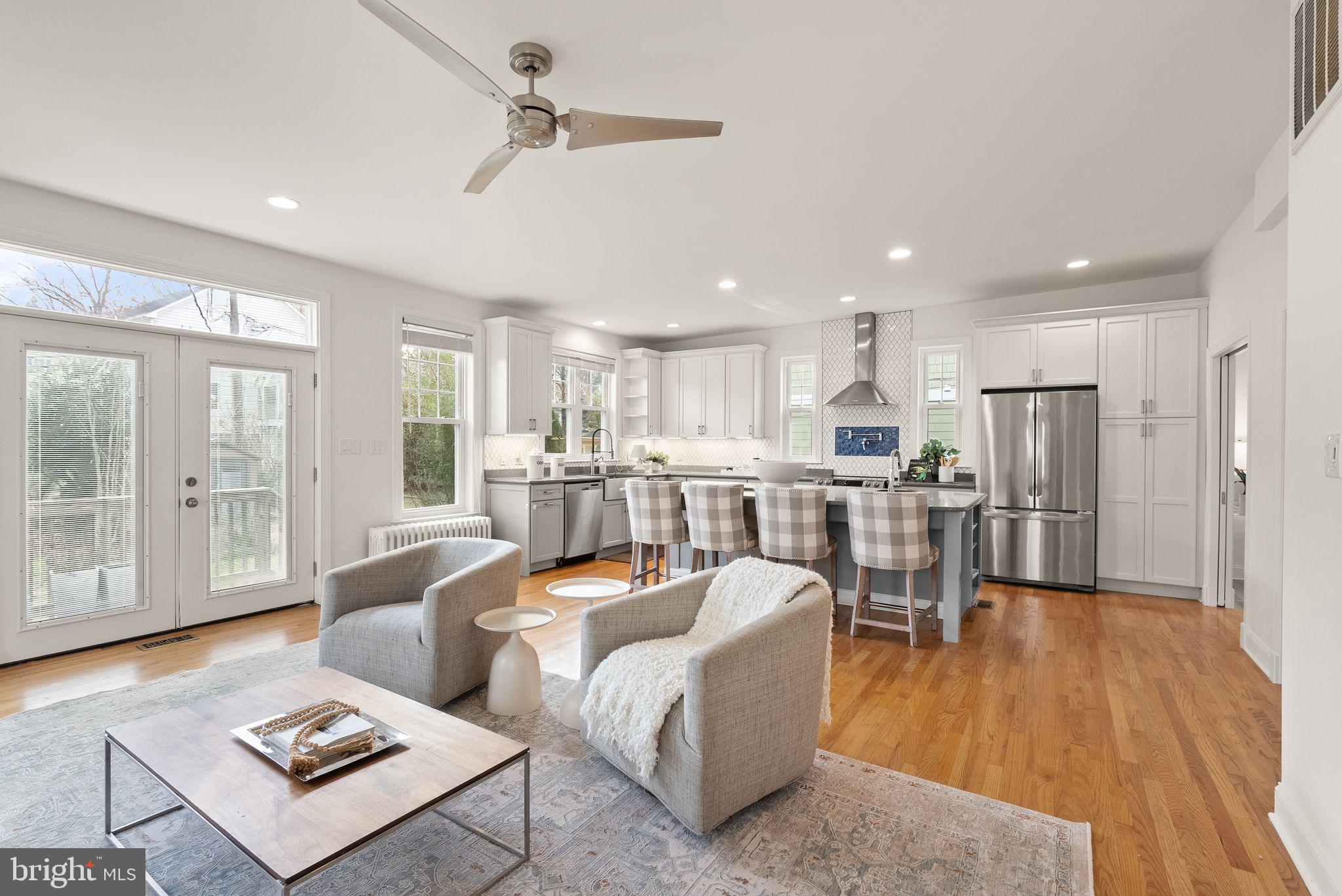 AURORA HILLS - Residential