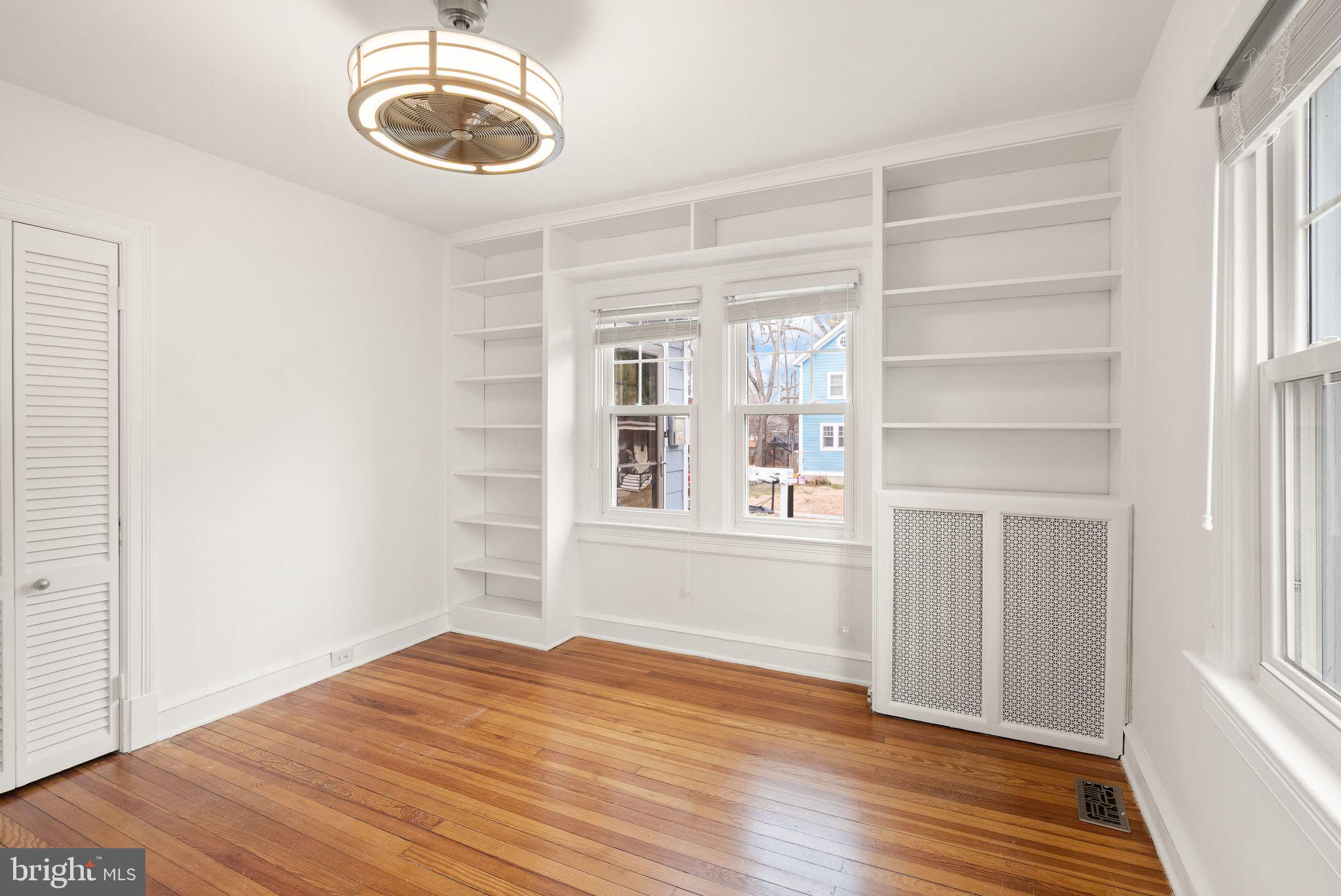 AURORA HILLS - Residential