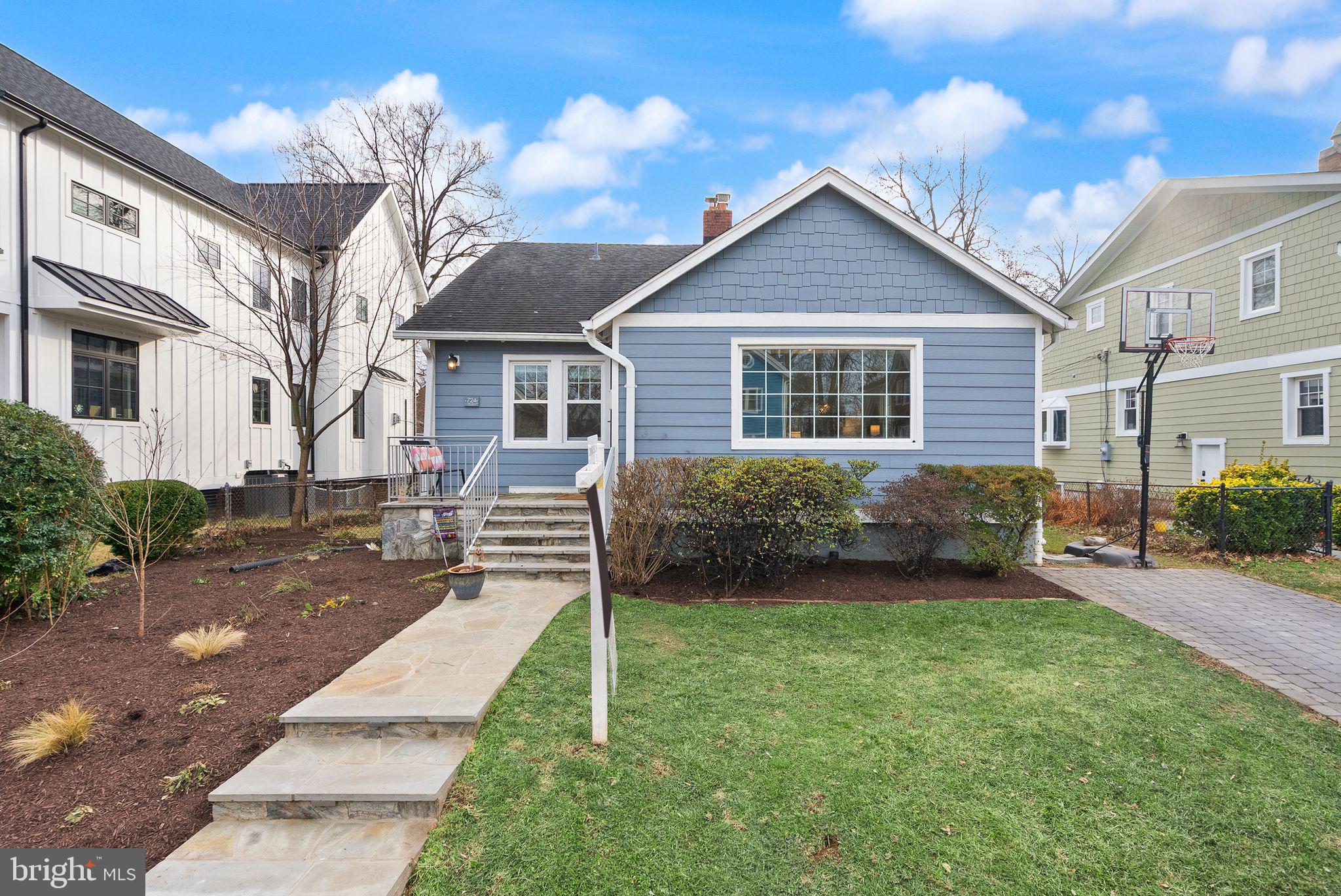 AURORA HILLS - Residential