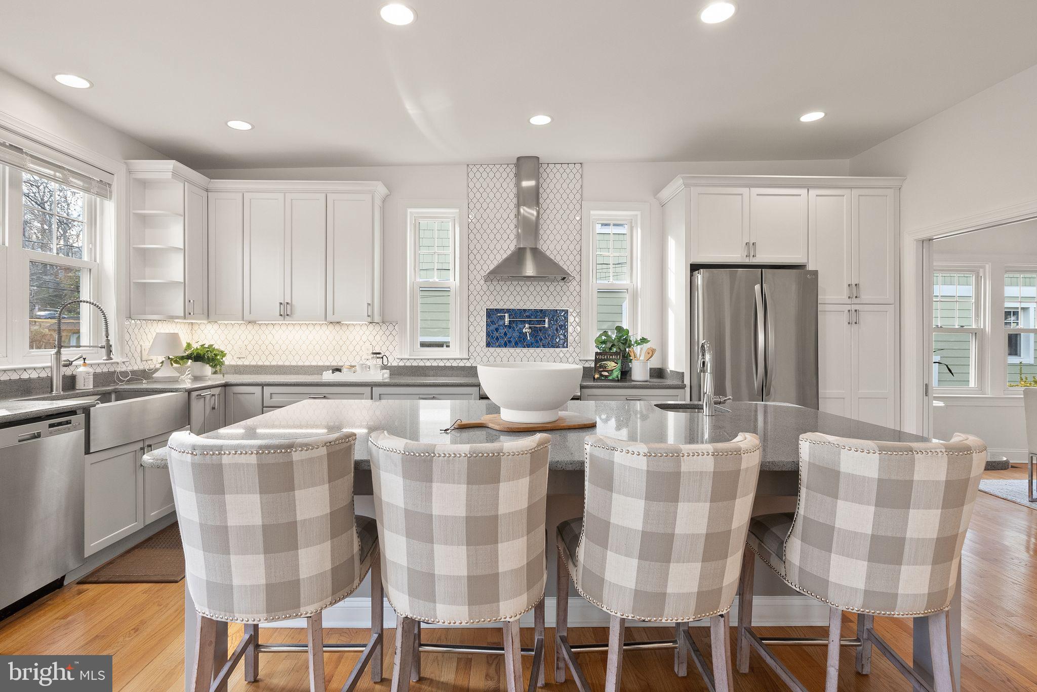 AURORA HILLS - Residential