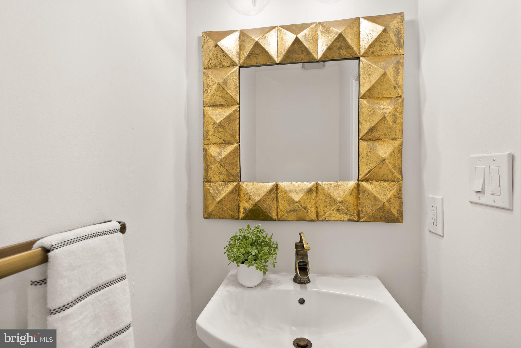 AURORA HILLS - Residential