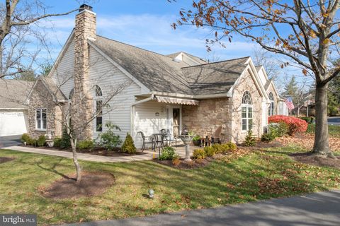 124 HOLLYBUSH CIRCLE SOUDERTON PA 18964